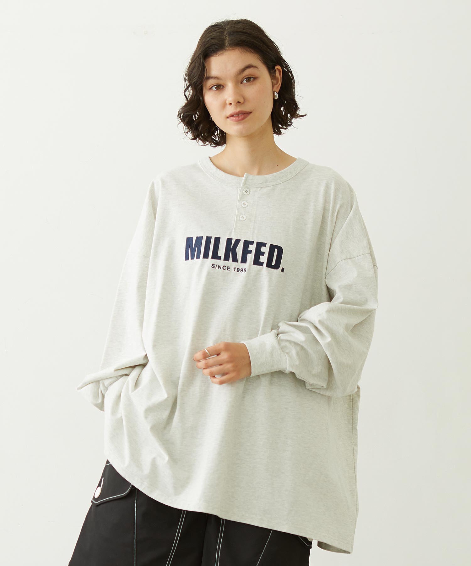 HENLEY NECK BIG L/S TOP