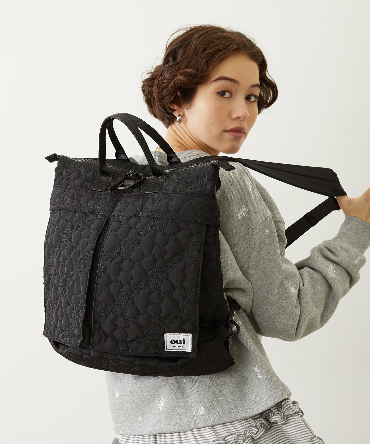 CHERRY QUILTED HELMET BAG
