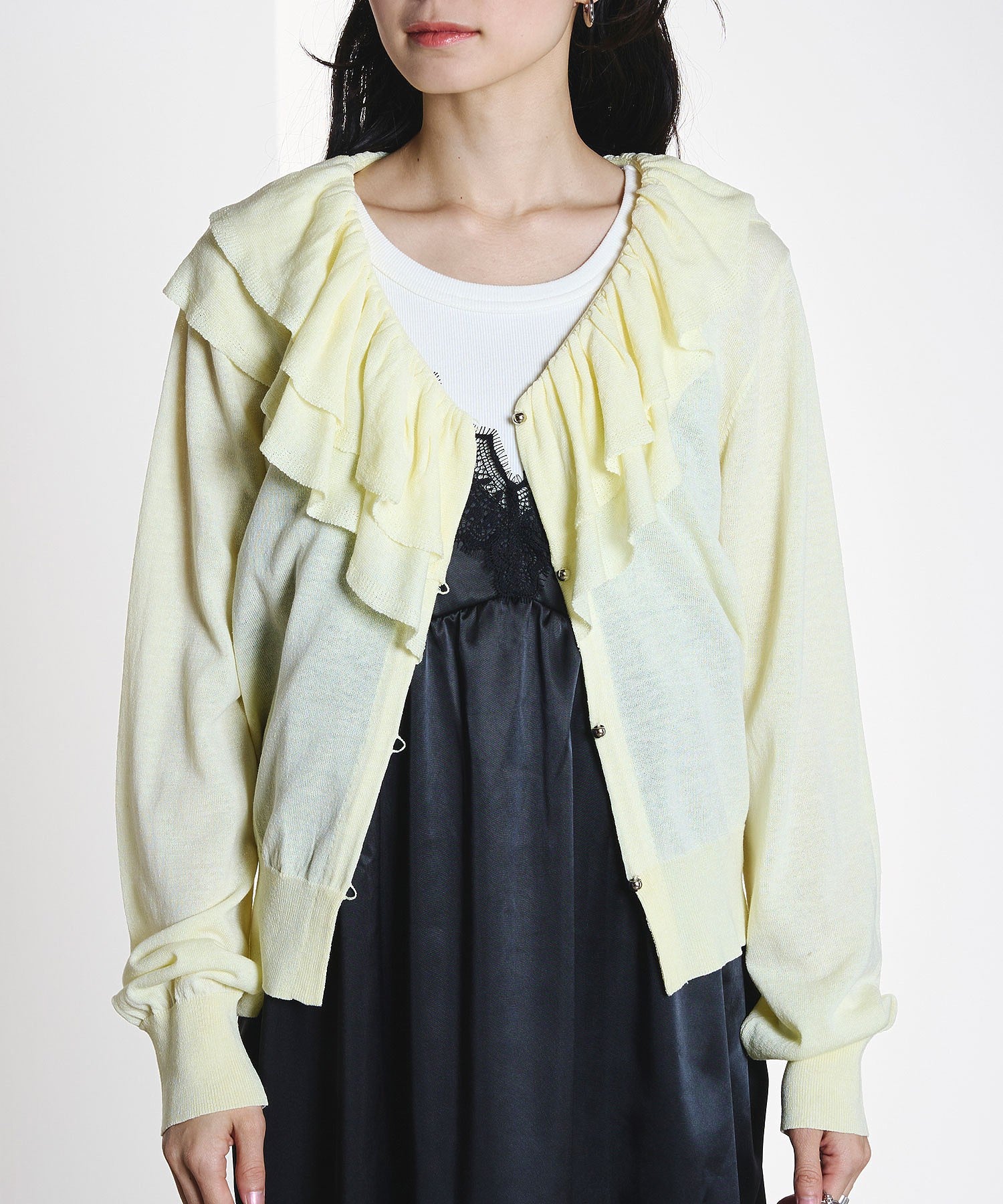 FRILL COLLAR CARDIGAN