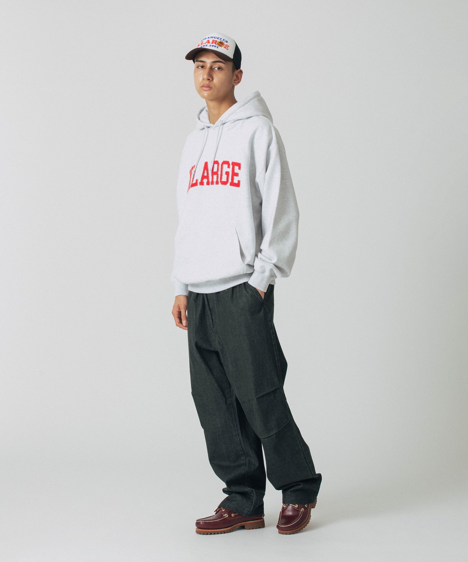 ARCH LOGO HOODED SWEATSHIRT