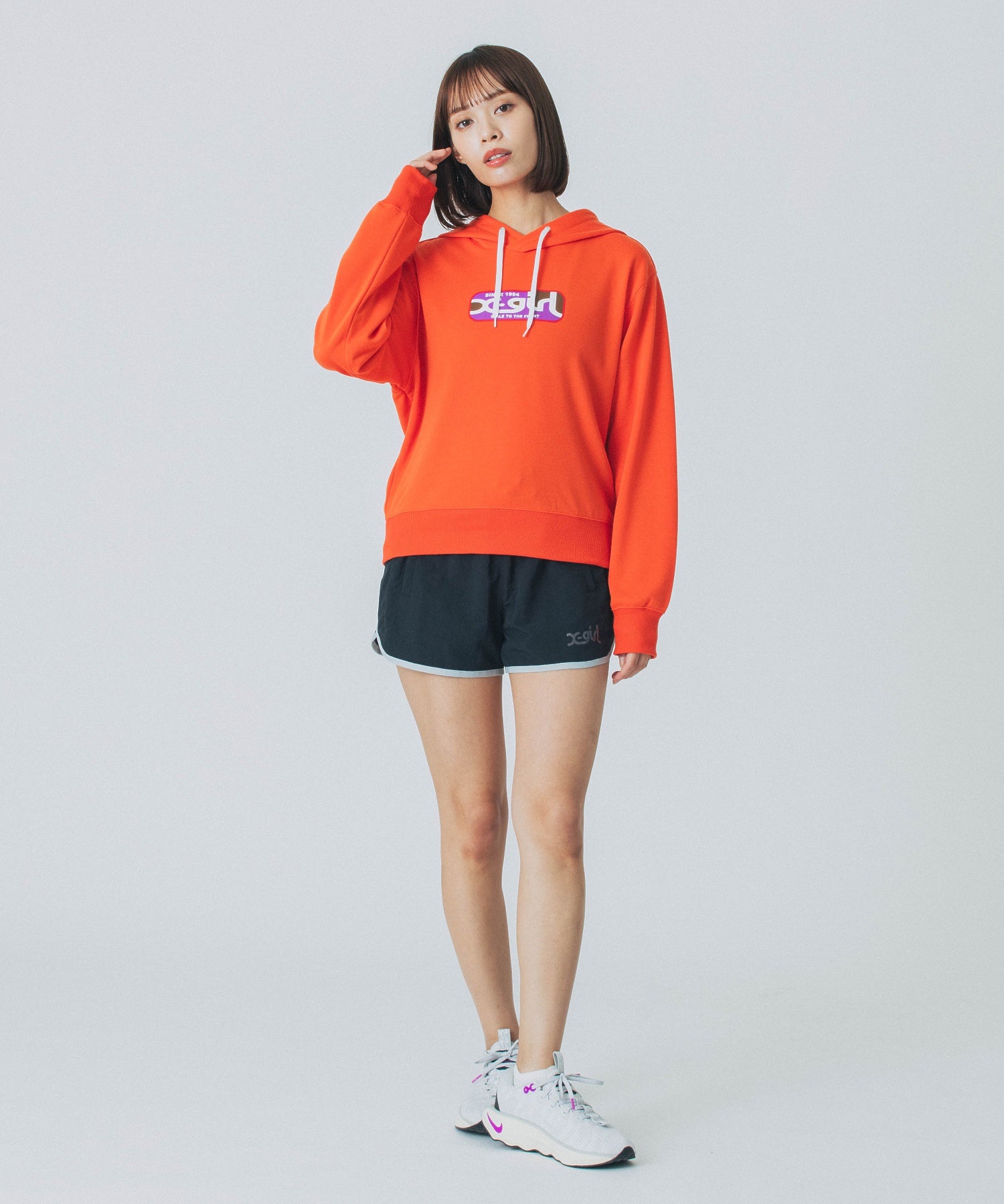 SHORT HOODIE SWEATSHIRT