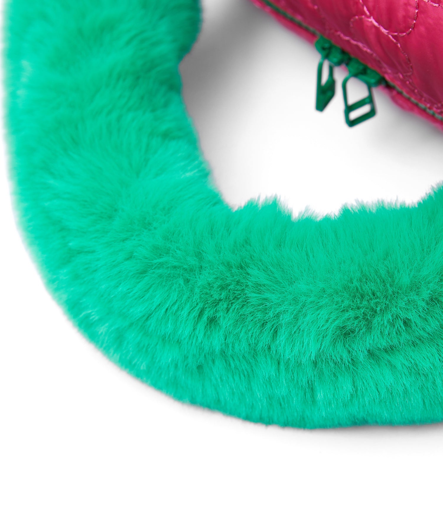 CHERRY QUILTED FUR HANDLE BAG