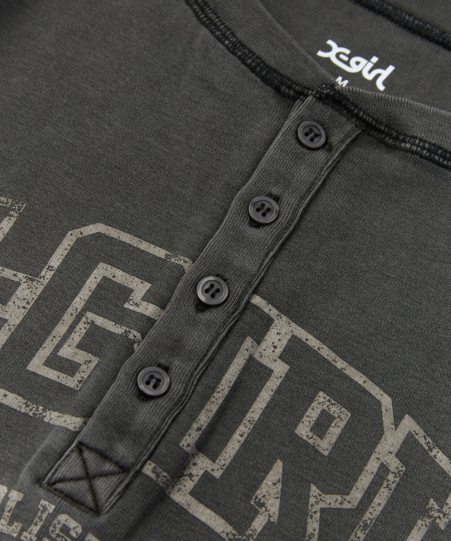 COLLEGE LOGO L/S COMPACT TOP