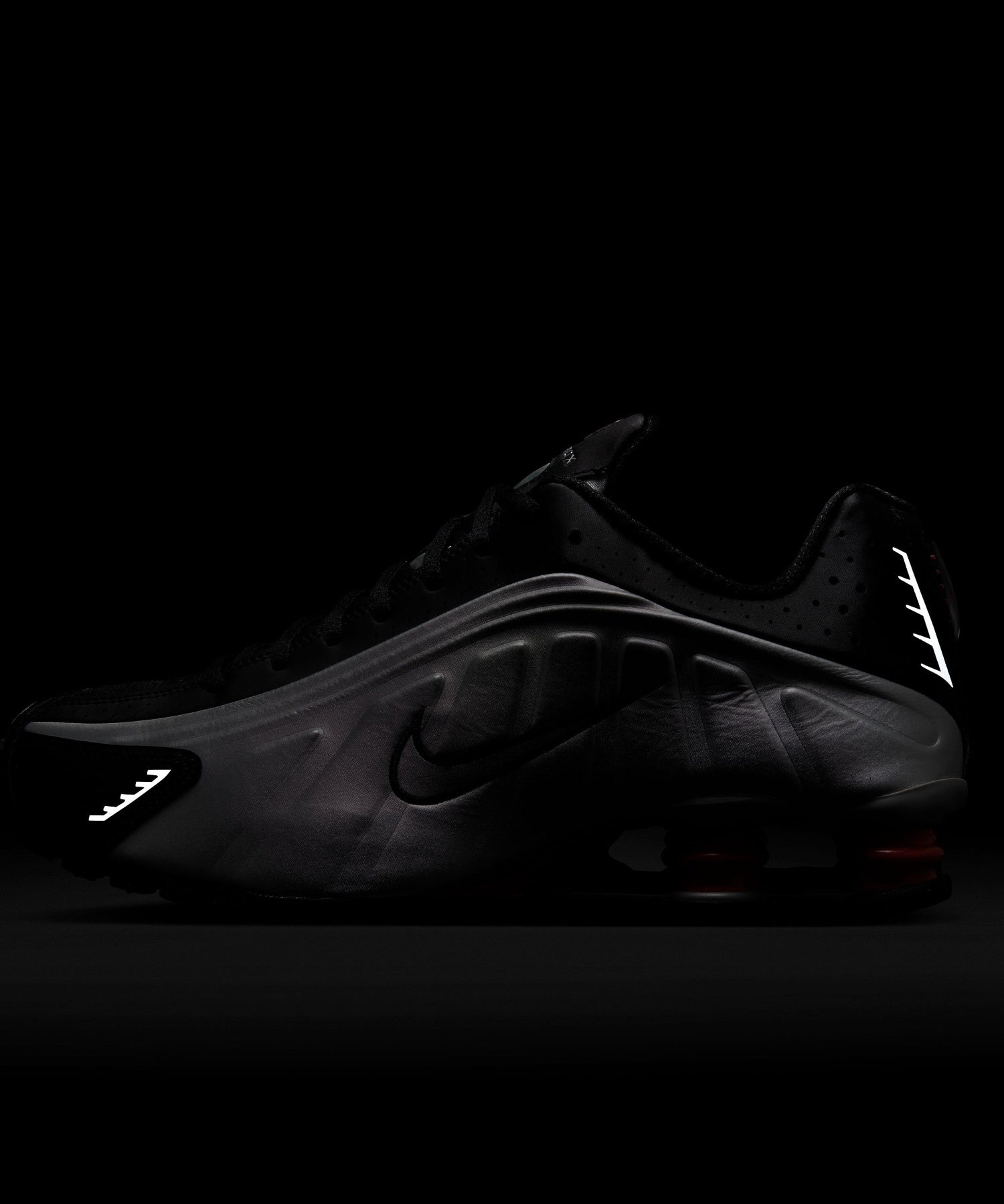 NIKE HQ1988-002 SHOX R4