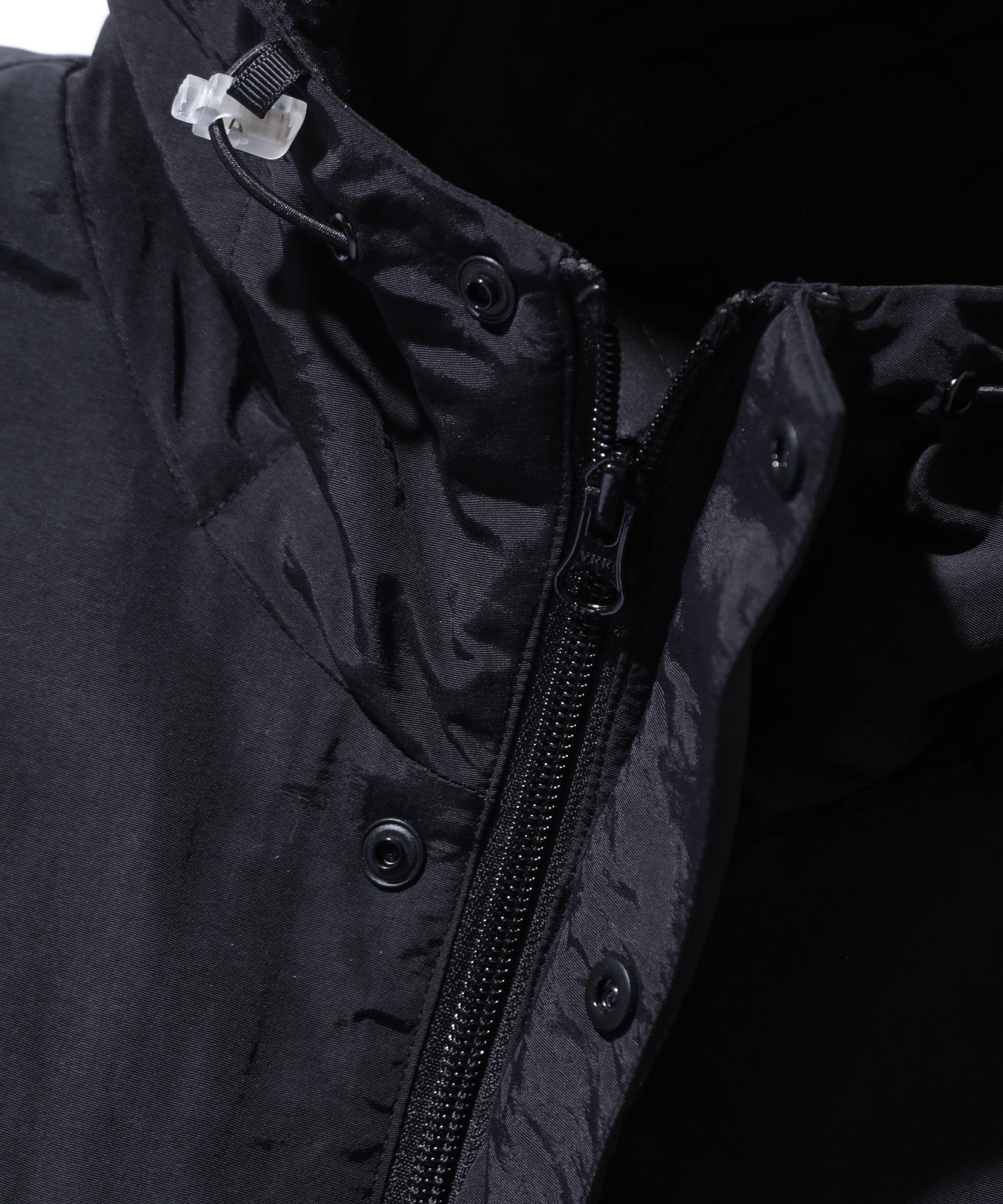 NYLON HOODED VEST