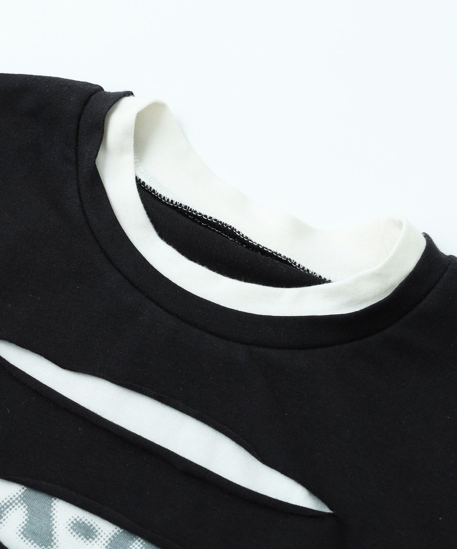 DISTRESSED S/S BABY TEE