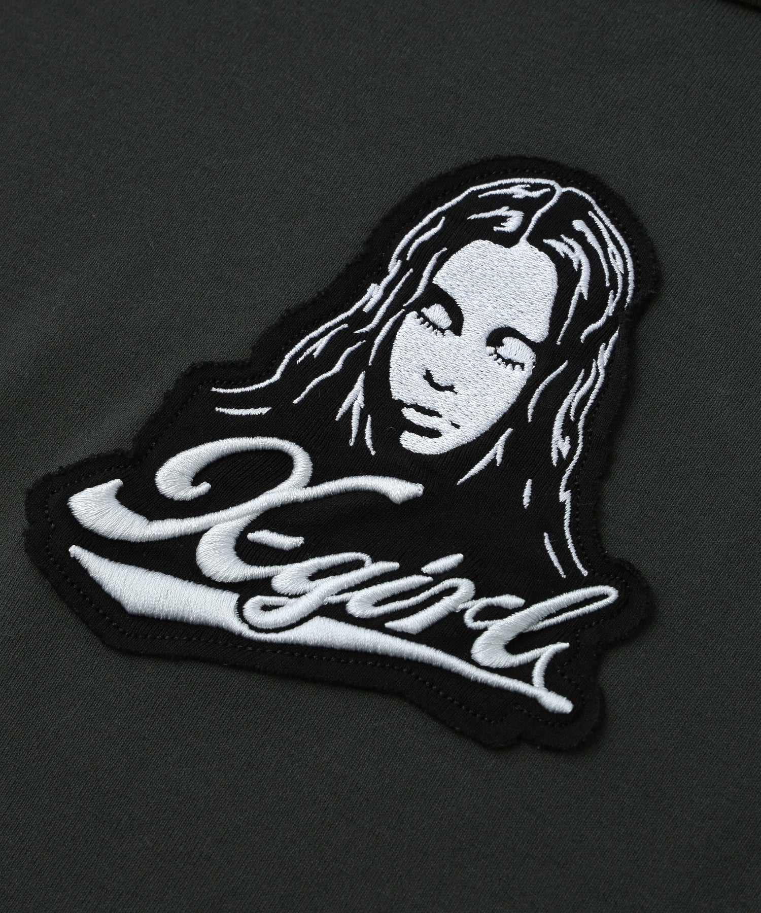 FACE EMBROIDERED PATCH RAGLAN S/S BABY TEE