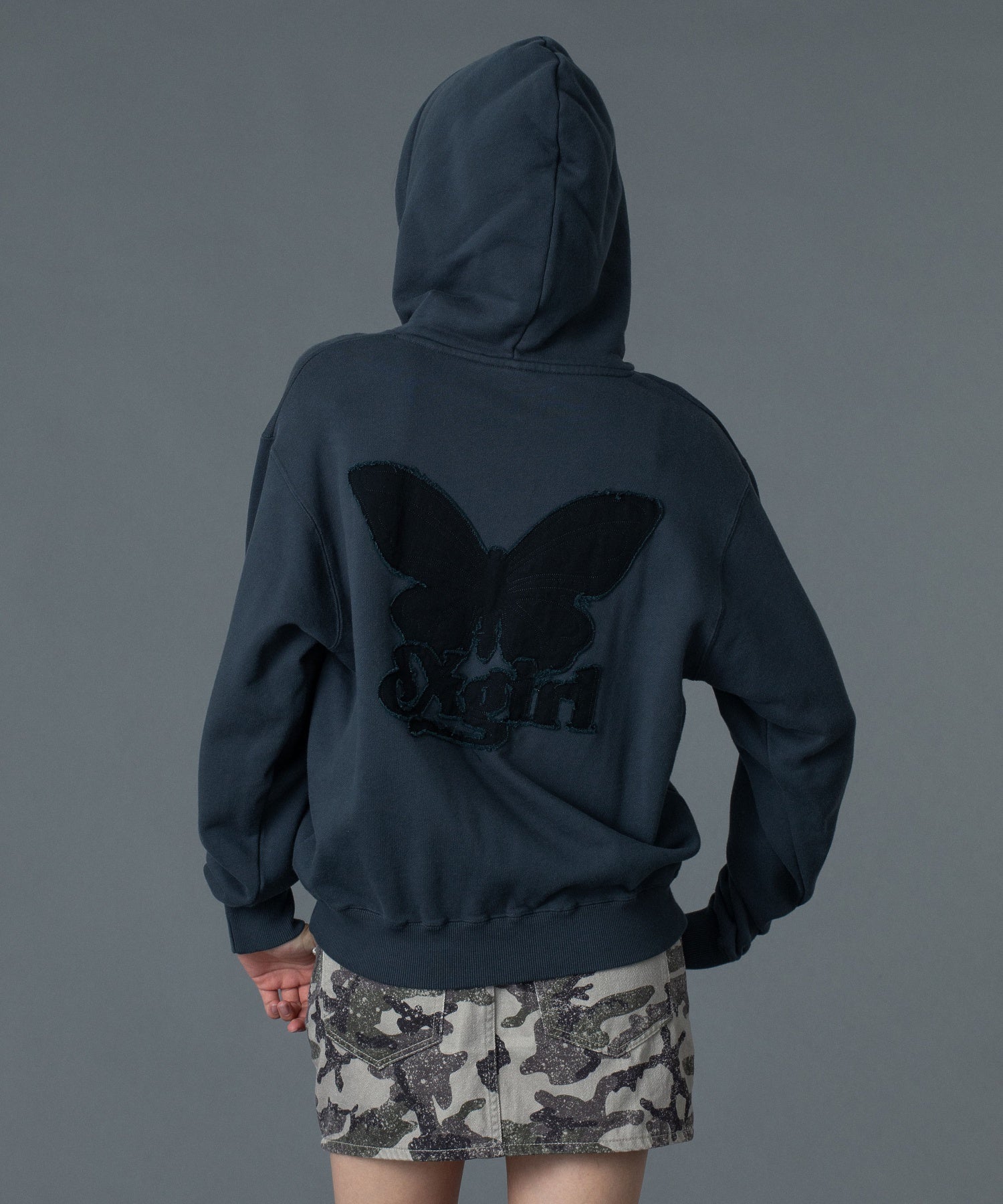 BUTTERFLY PATCH SWEAT HOODIE