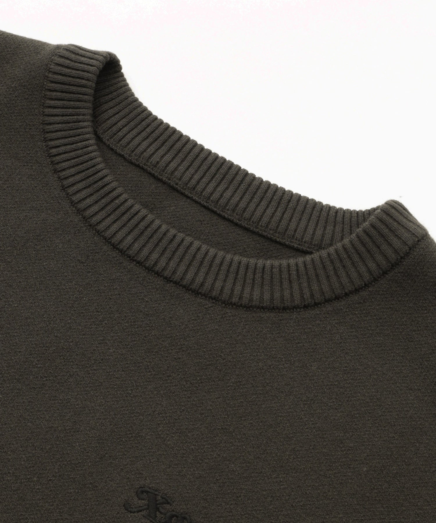 FACE EMBROIDERY KNIT TOP