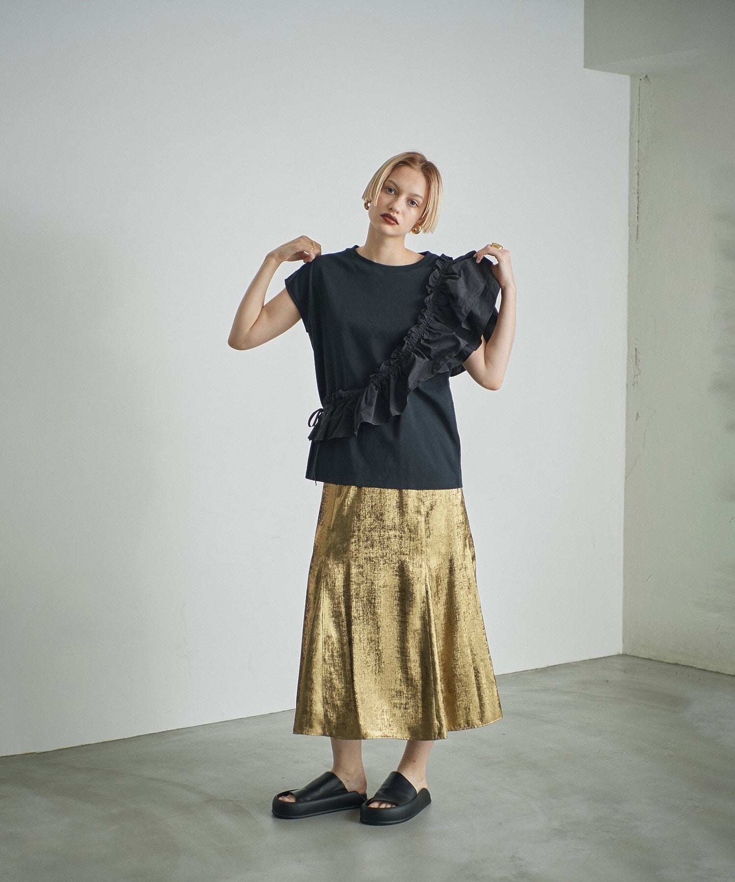 2WAYフリルドッキングカットソー