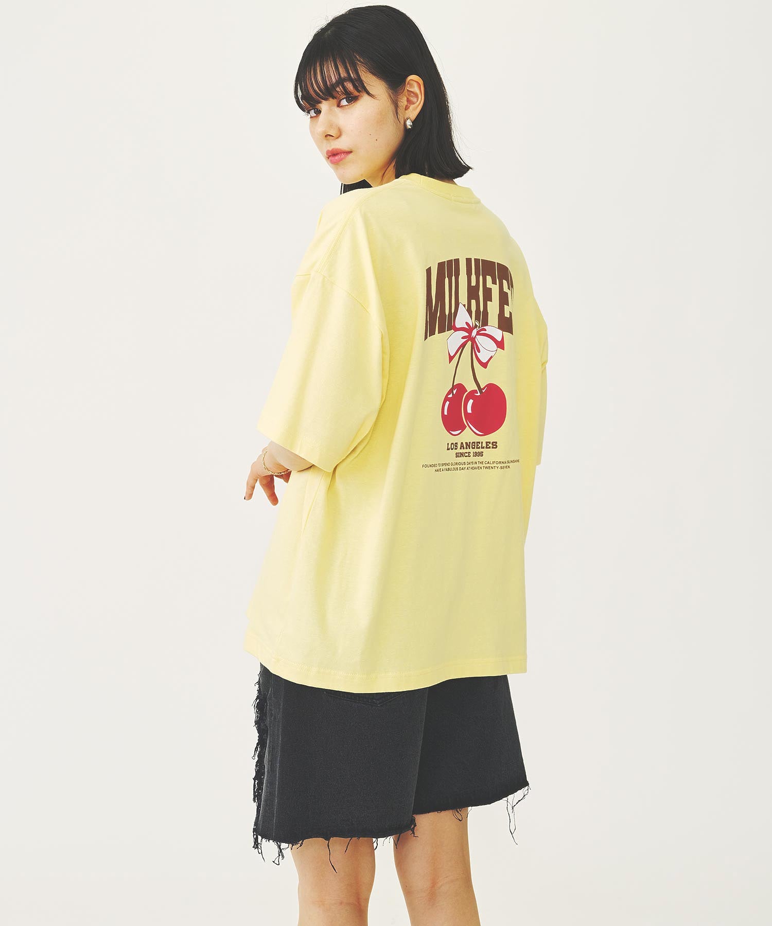 RIBBON AND CHERRY WIDE S/S TEE