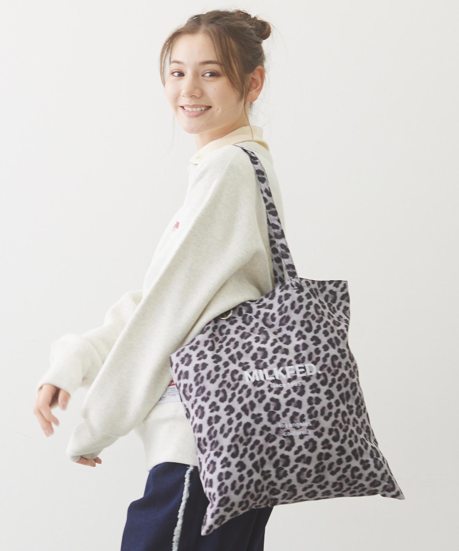 LEOPARD FLAT TOTE