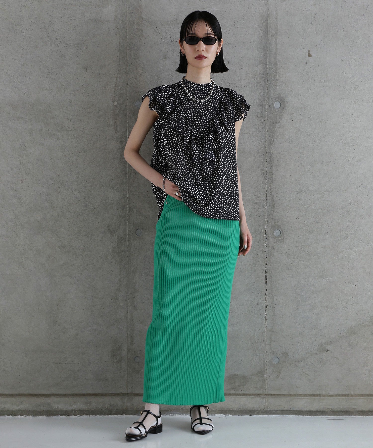 【WEB・一部店舗限定】2WAYフリルブラウス