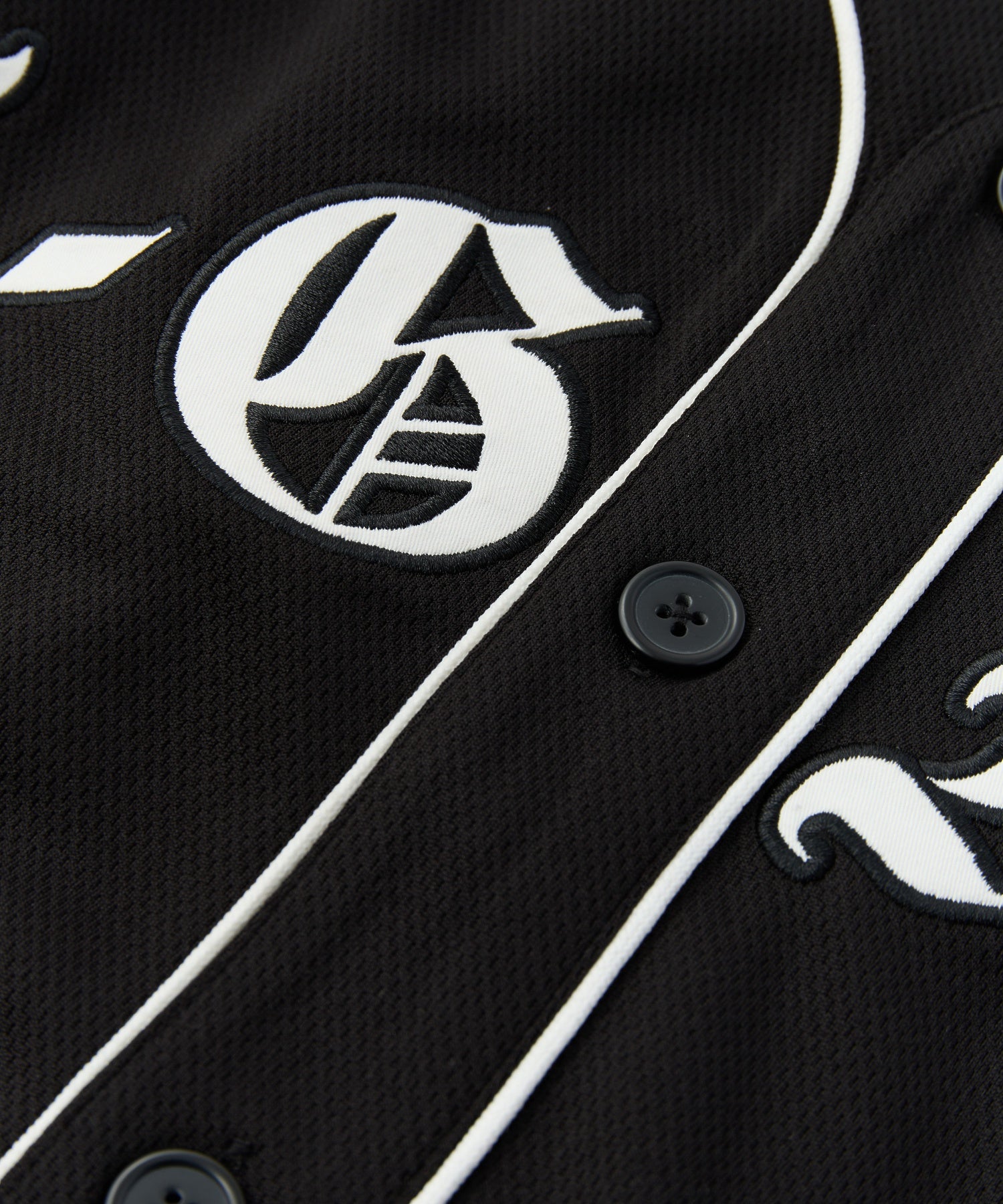 OLD ENGLISH LOGO BASEBALL SHIRT