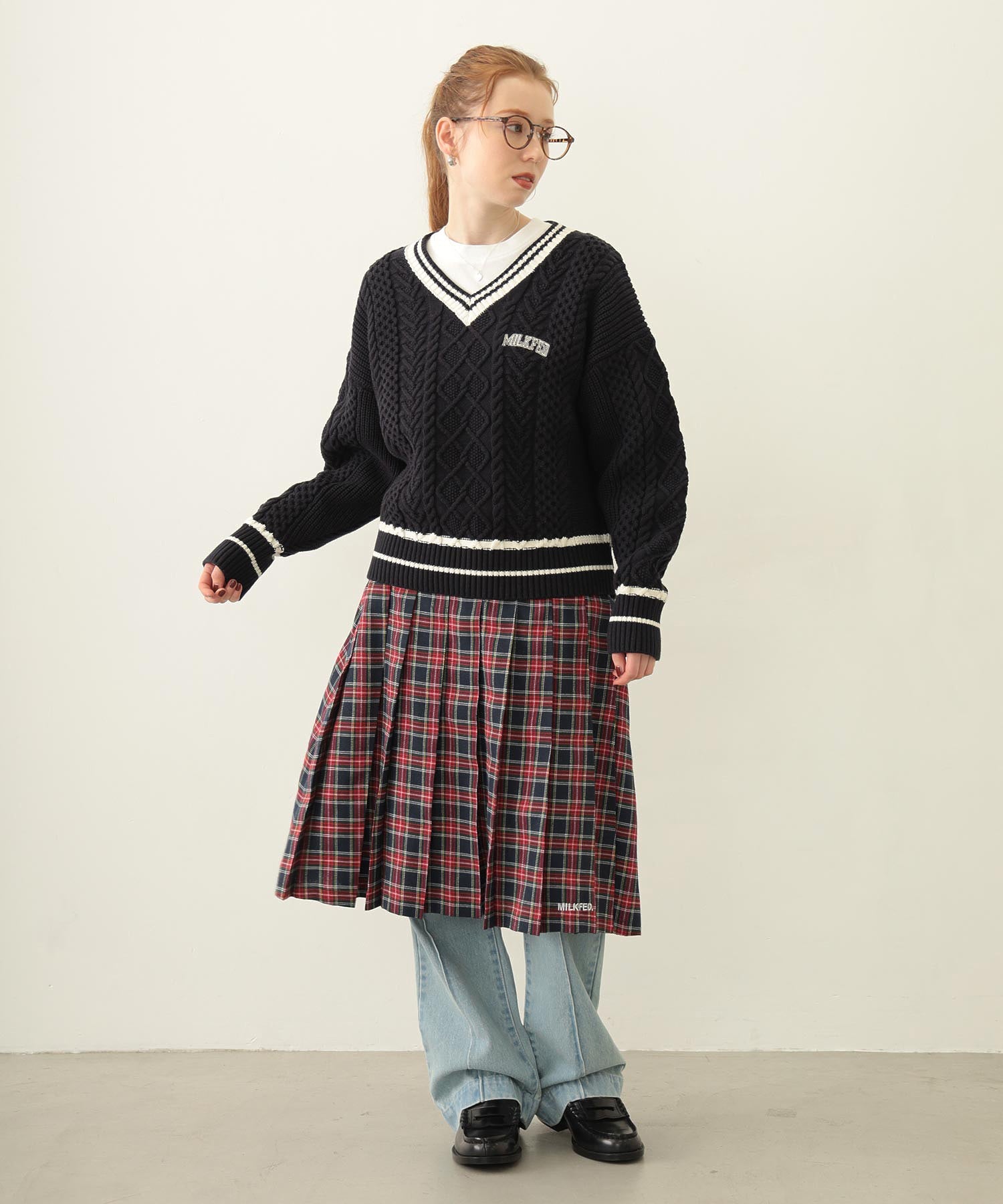 MILKFED. PATCH V-NECK KNIT