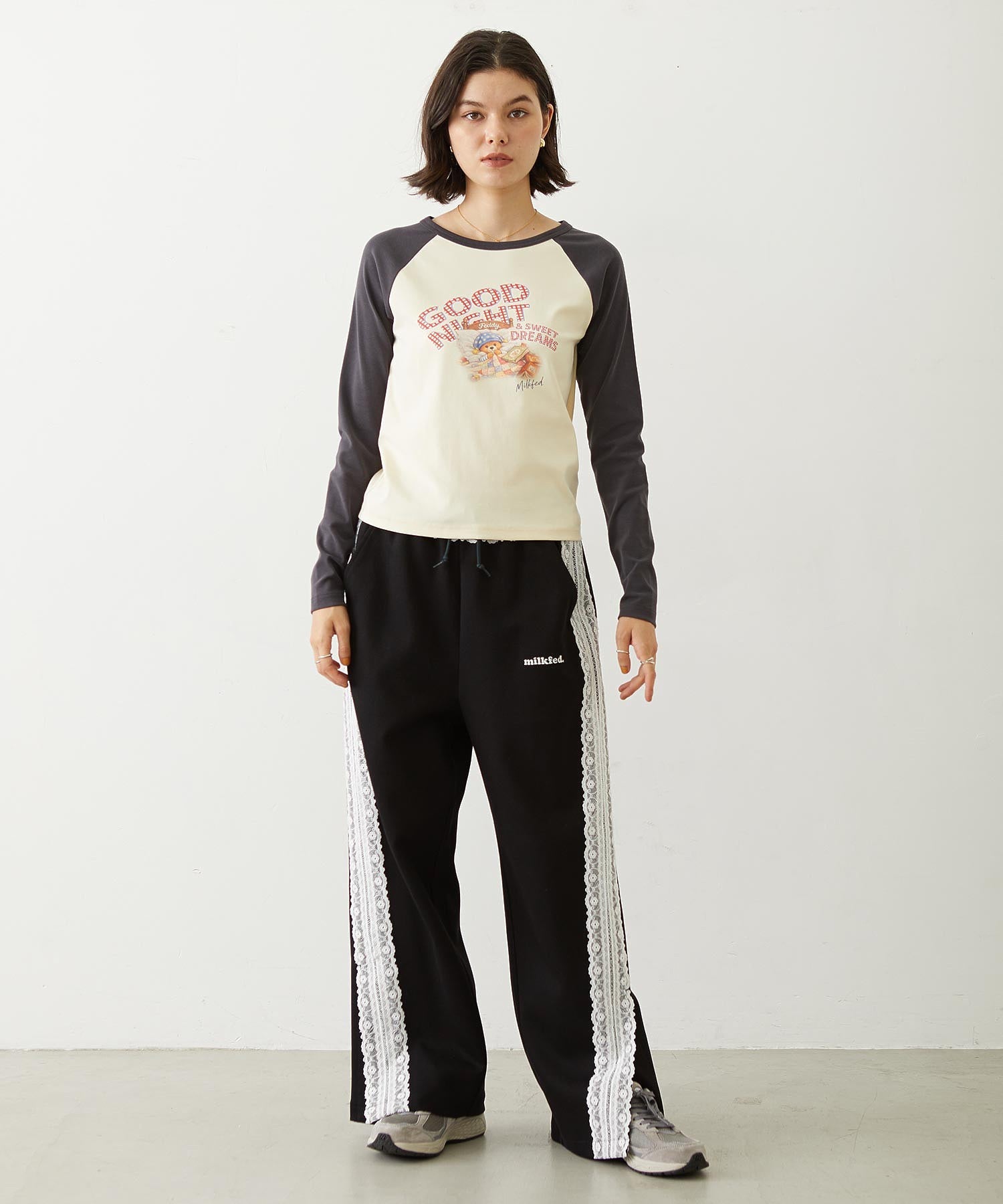 SLEEPING M.FEDDY COMPACT B/B TEE