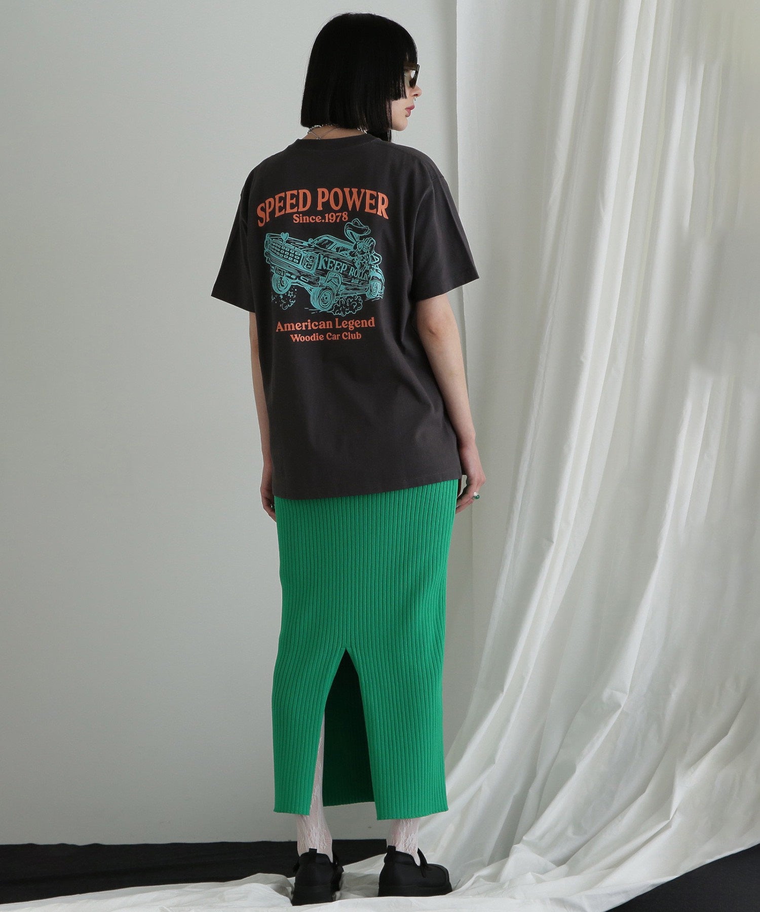 【WEB・一部店舗限定】クラシックカーイラストTシャツ