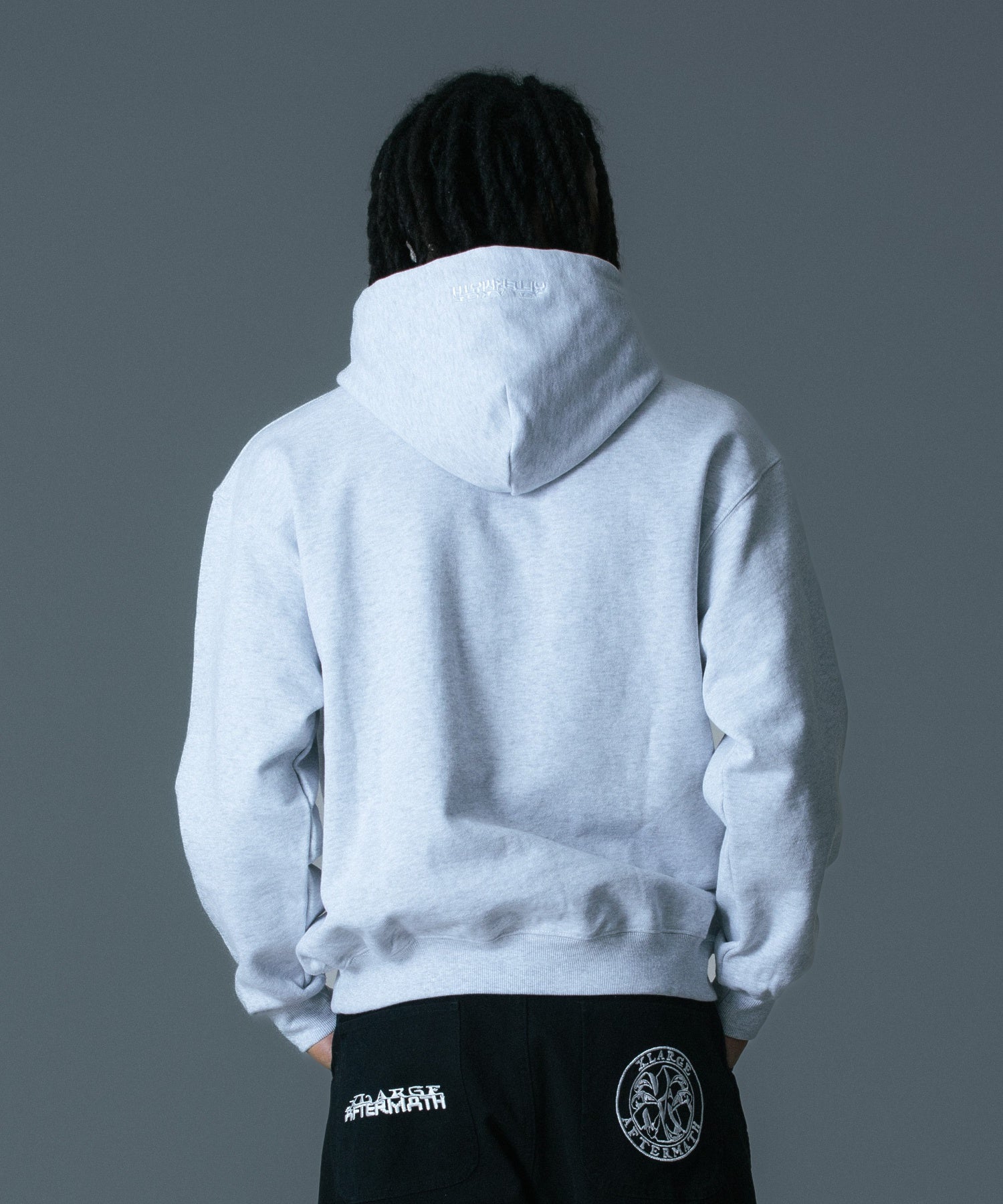 XLARGE×AFTERMATH PULLOVER HOODED SWEATSHIRT