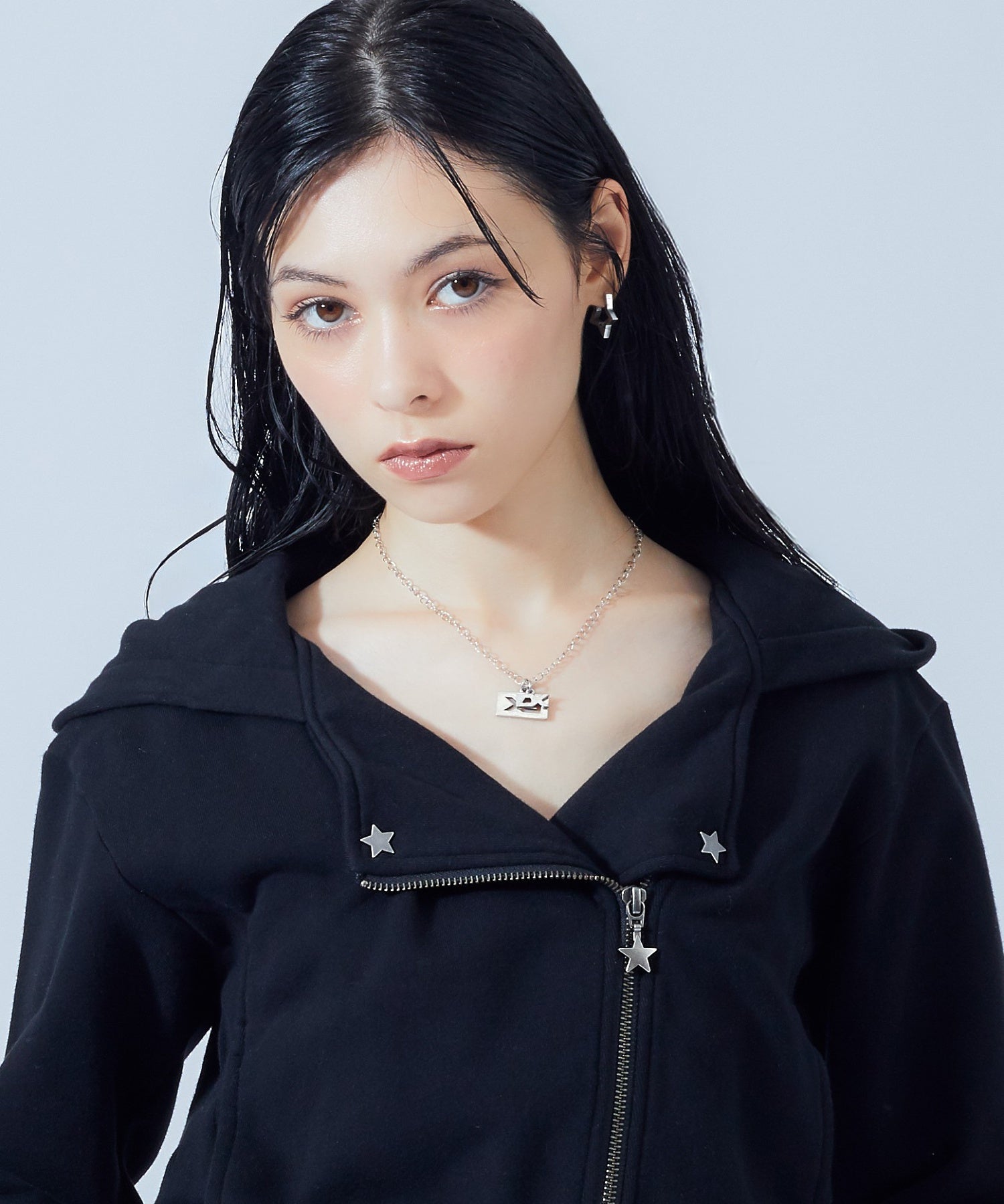 INSET LOGO PLATE NECKLACE