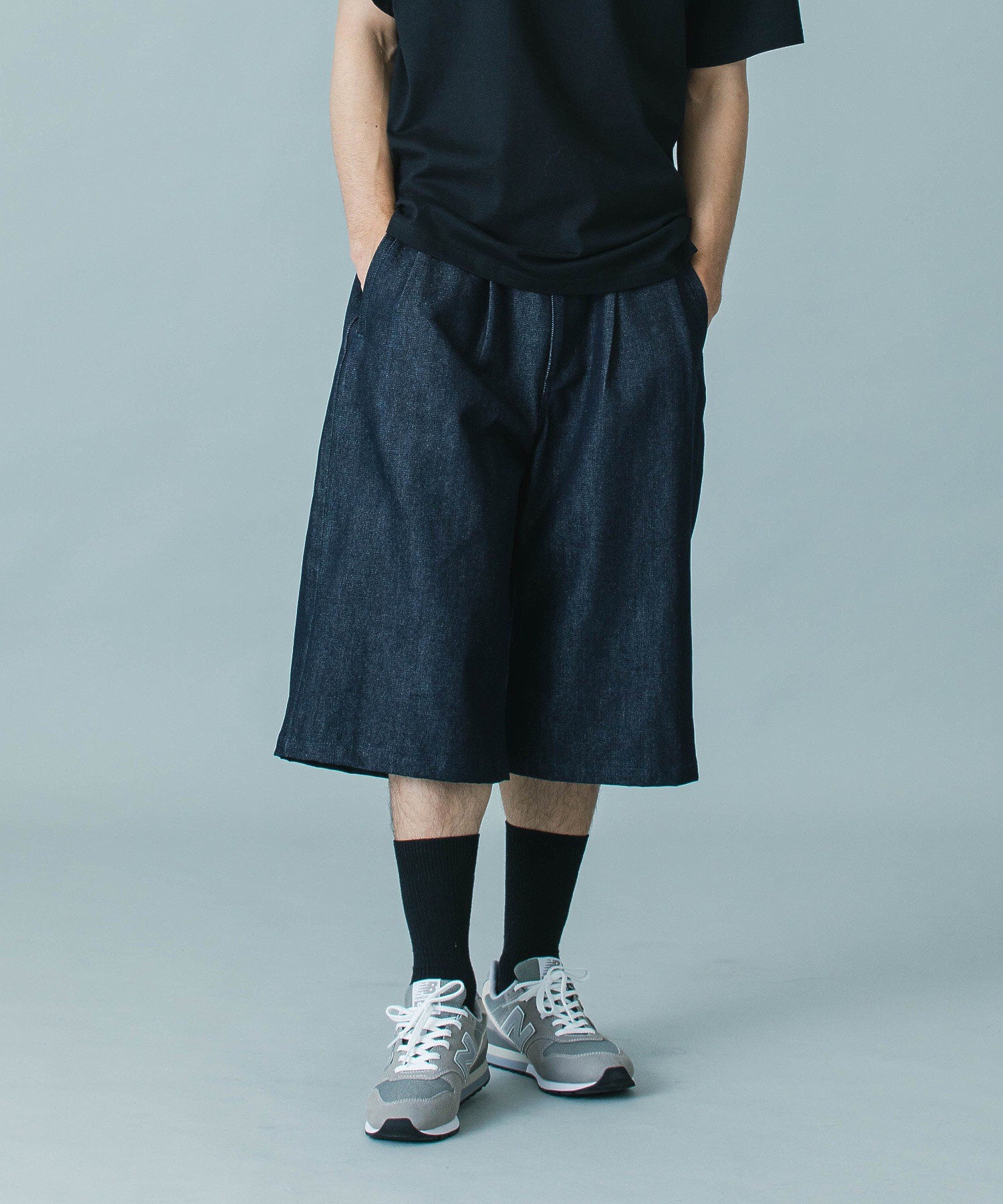 SHORT BAGGY PANTS