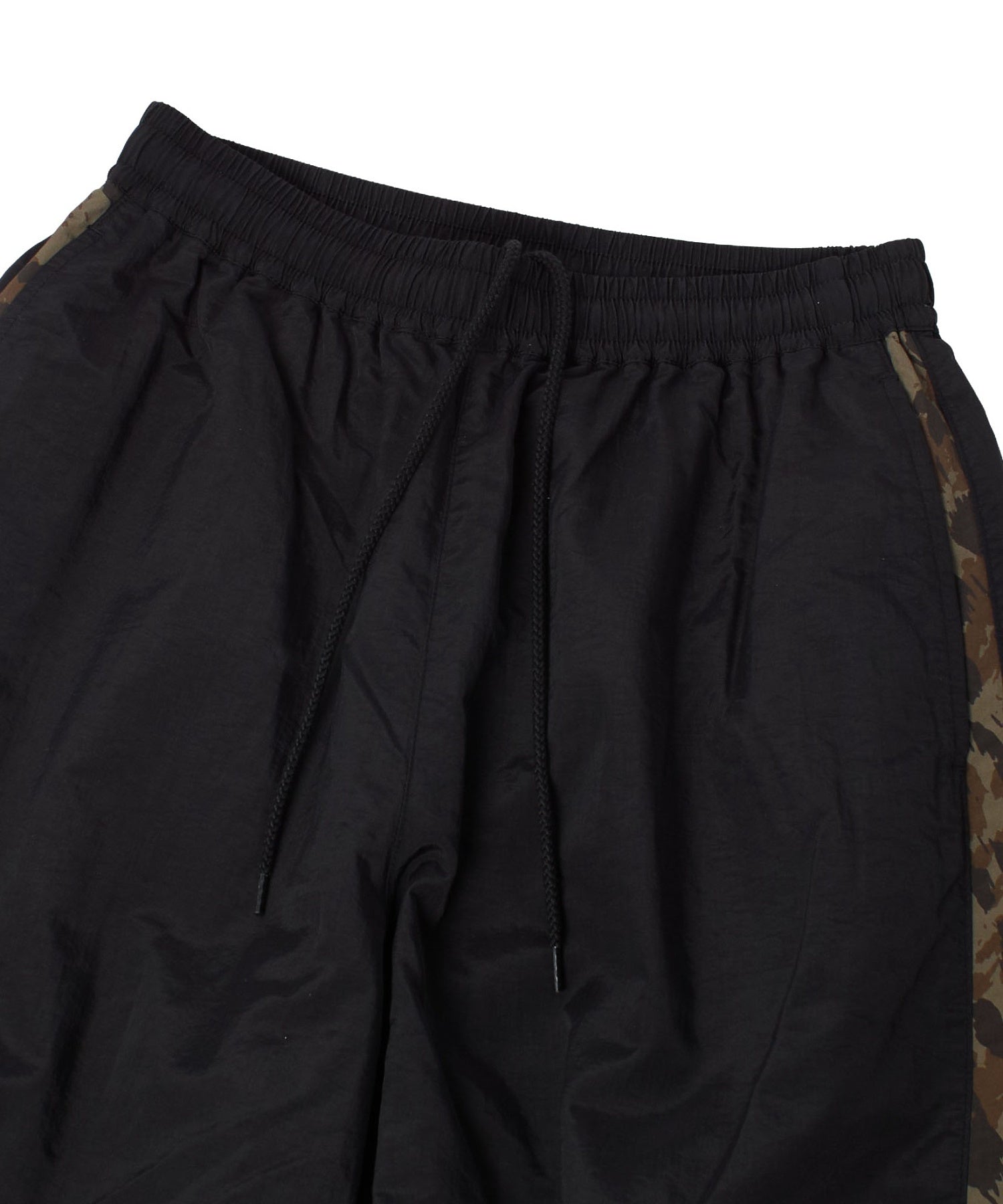 FACE LABEL LOOSE FIT TRAINING PANTS