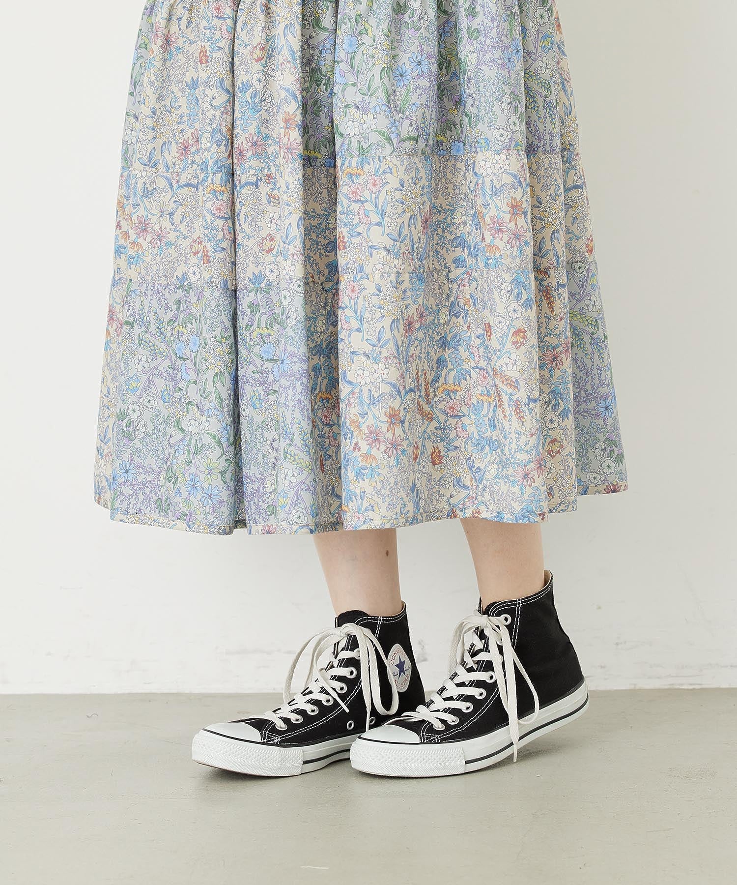 FLORAL PATTERN PANELED SKIRT MILKFED.