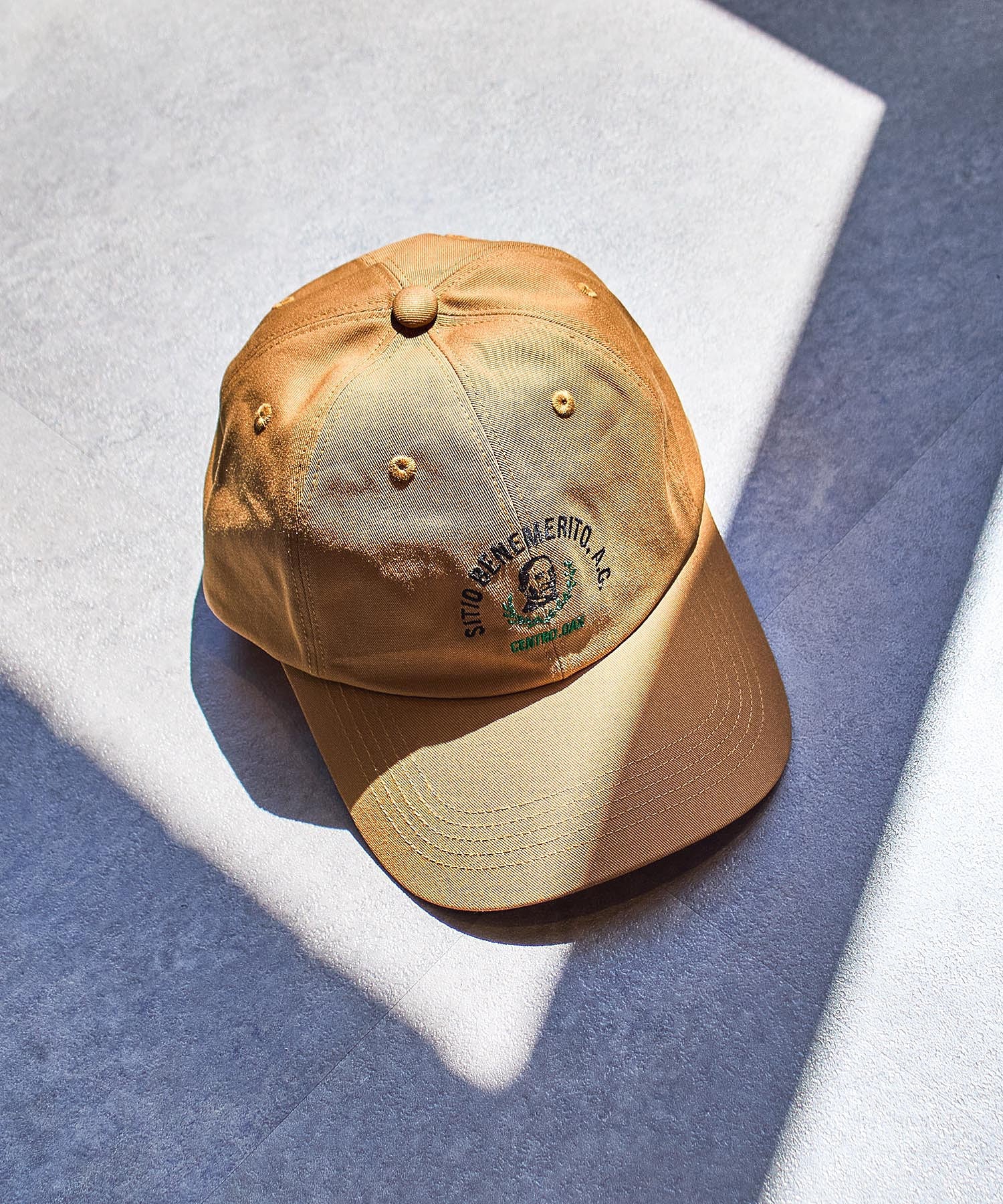 LY/LETREO CAP