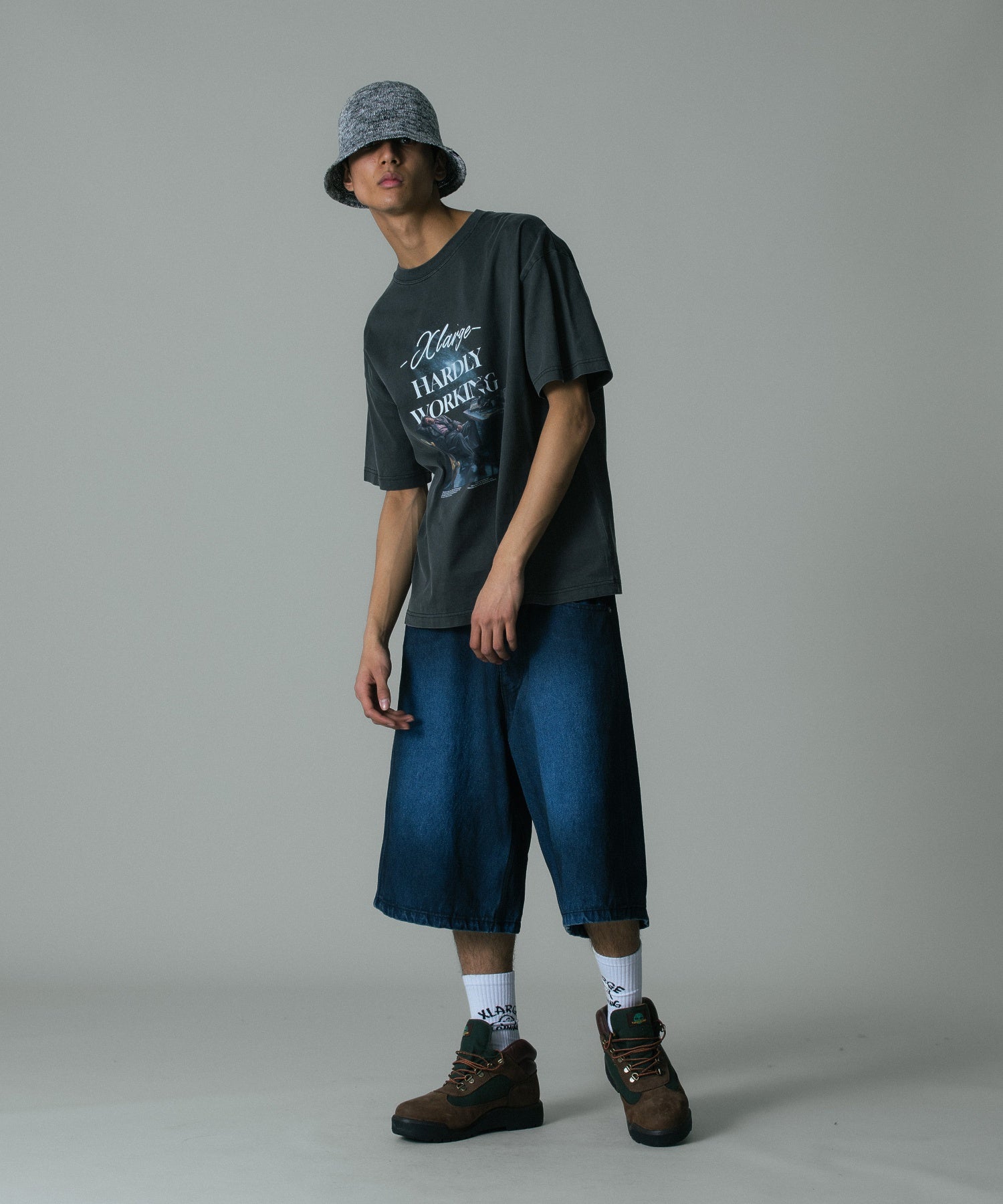 HARDLY WORKING S/S TEE
