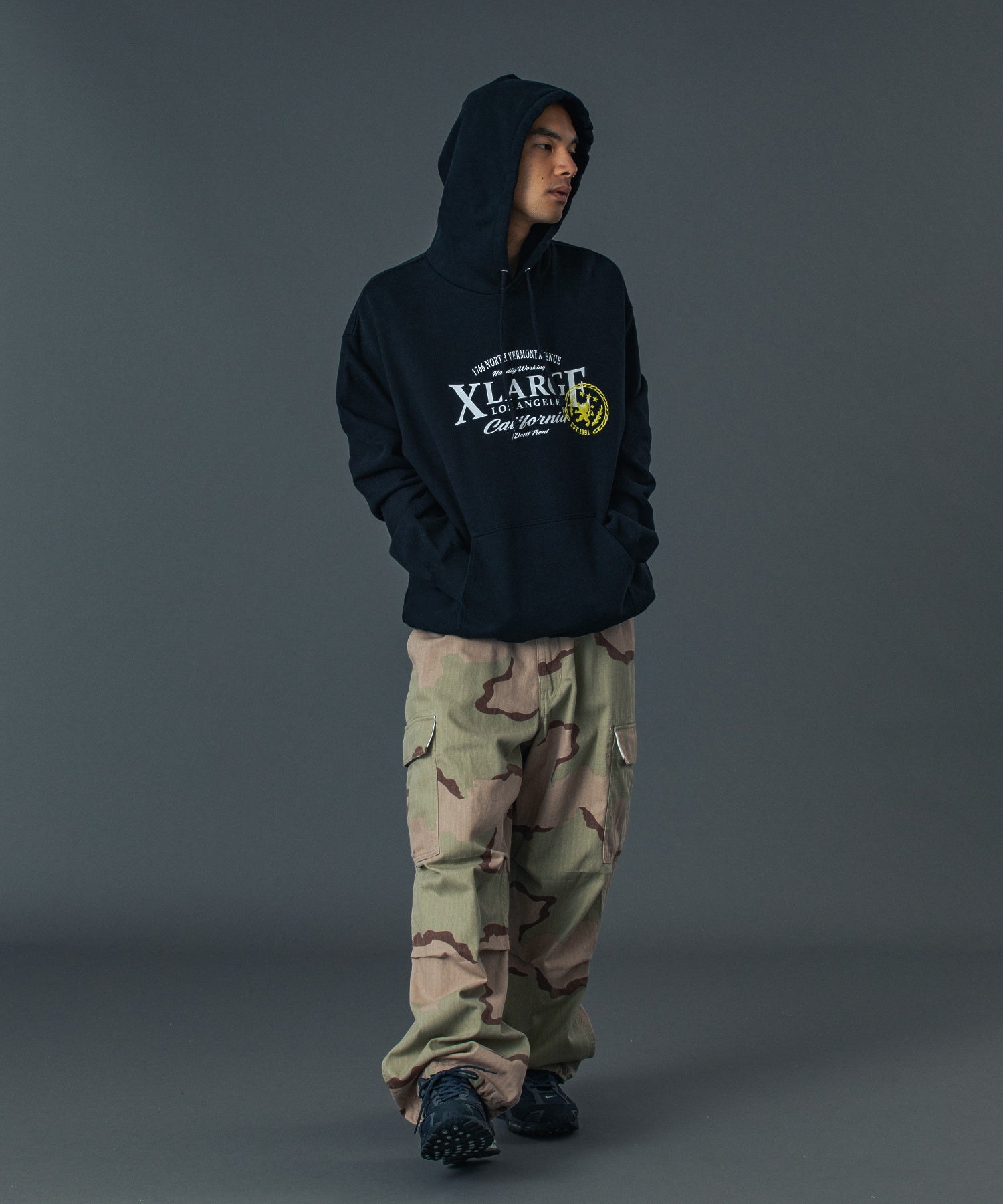 CLASSIC PULLOVER HOODED SWEATSHIRT