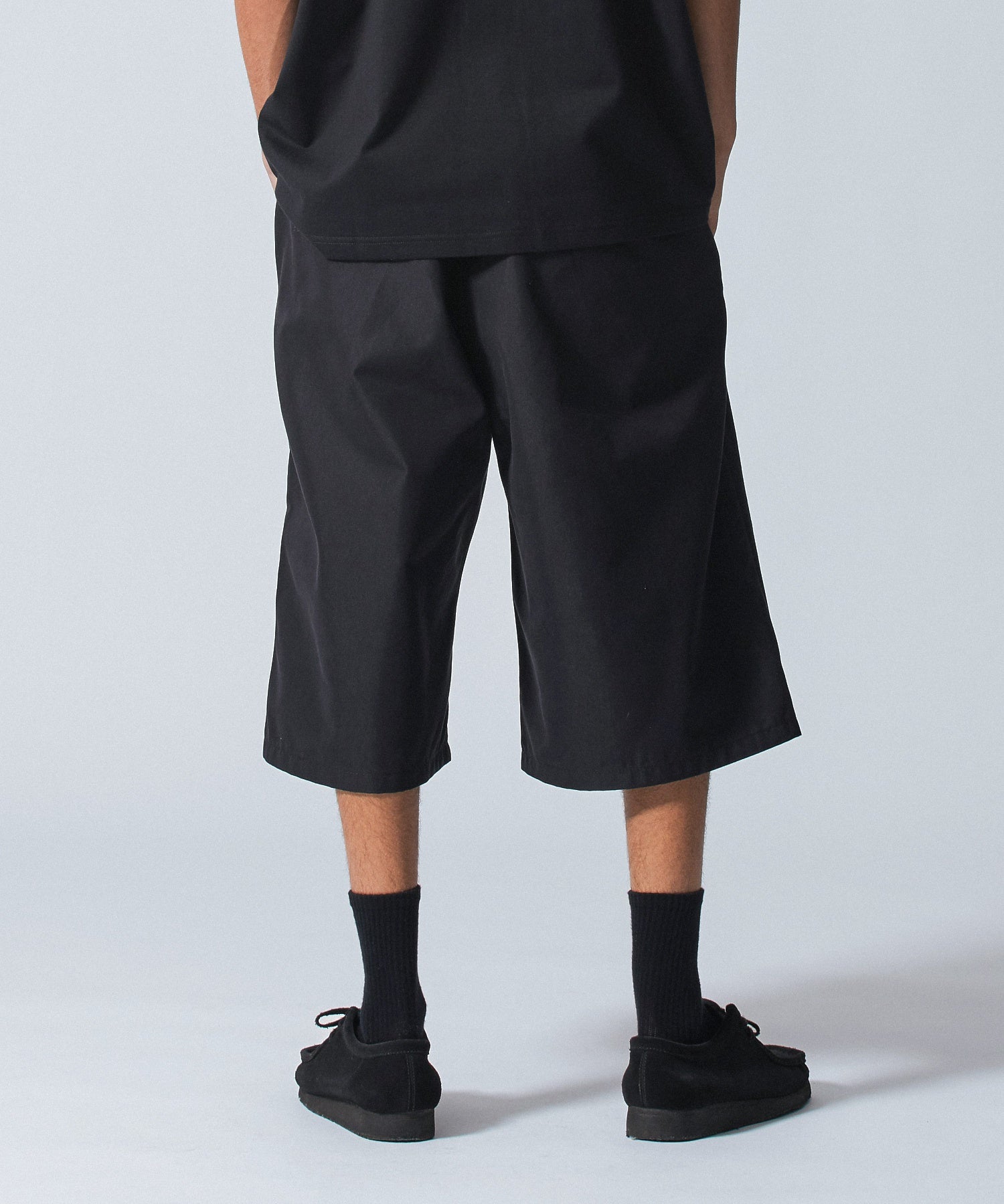 SHORT BAGGY CHINO PANTS