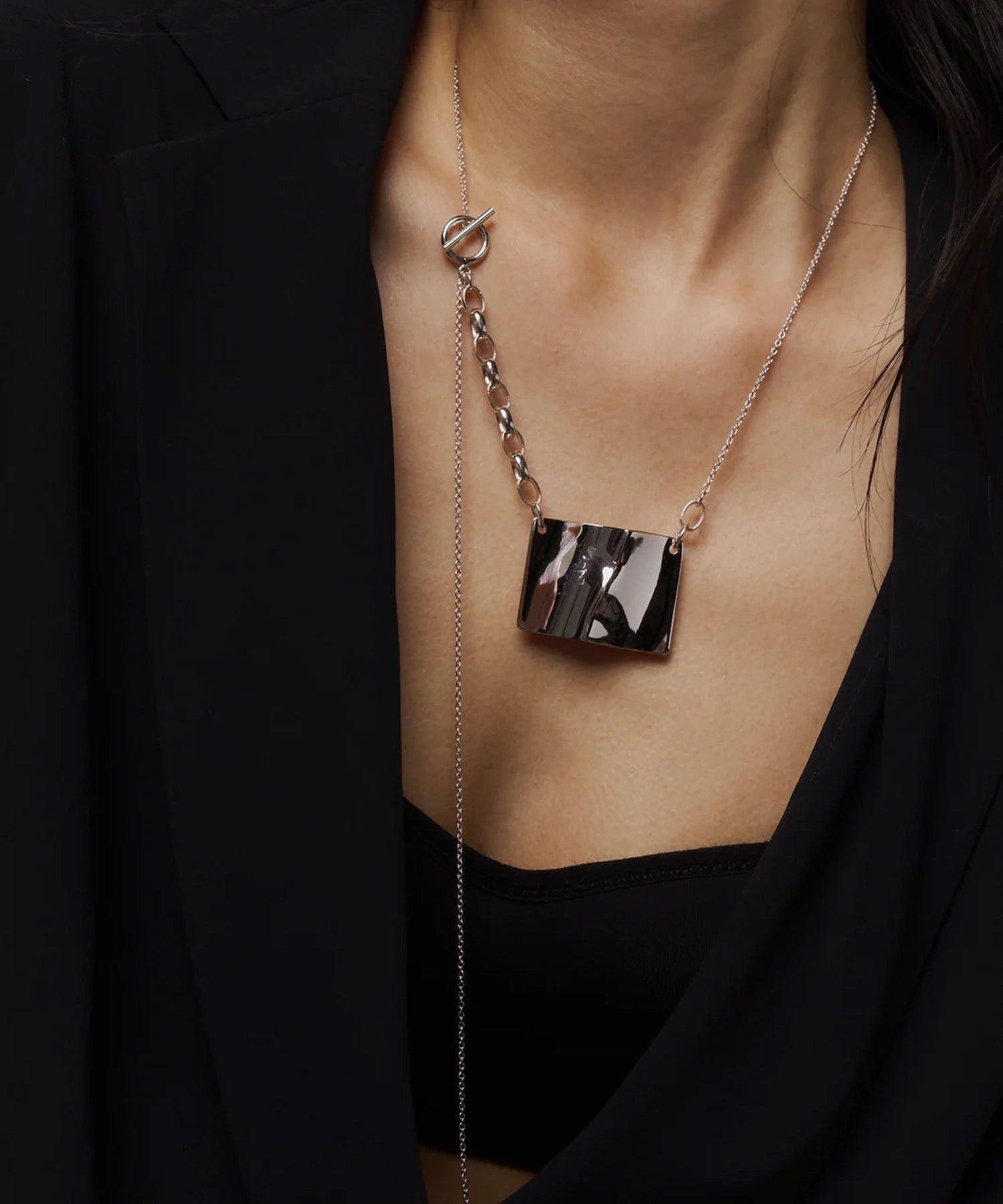 loni/GROUND PLATE NECKLACE