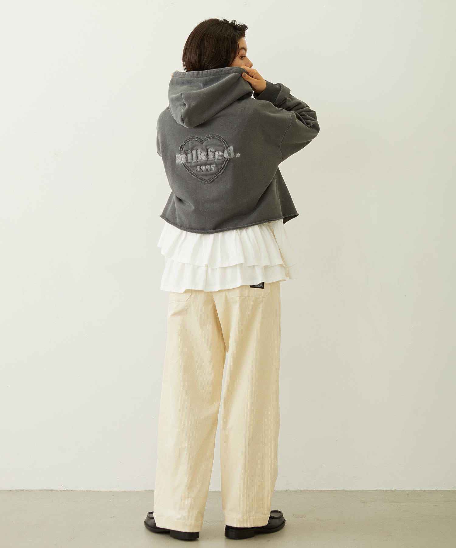 HEART MOTIF FADED CROPPED ZIP UP HOODIE