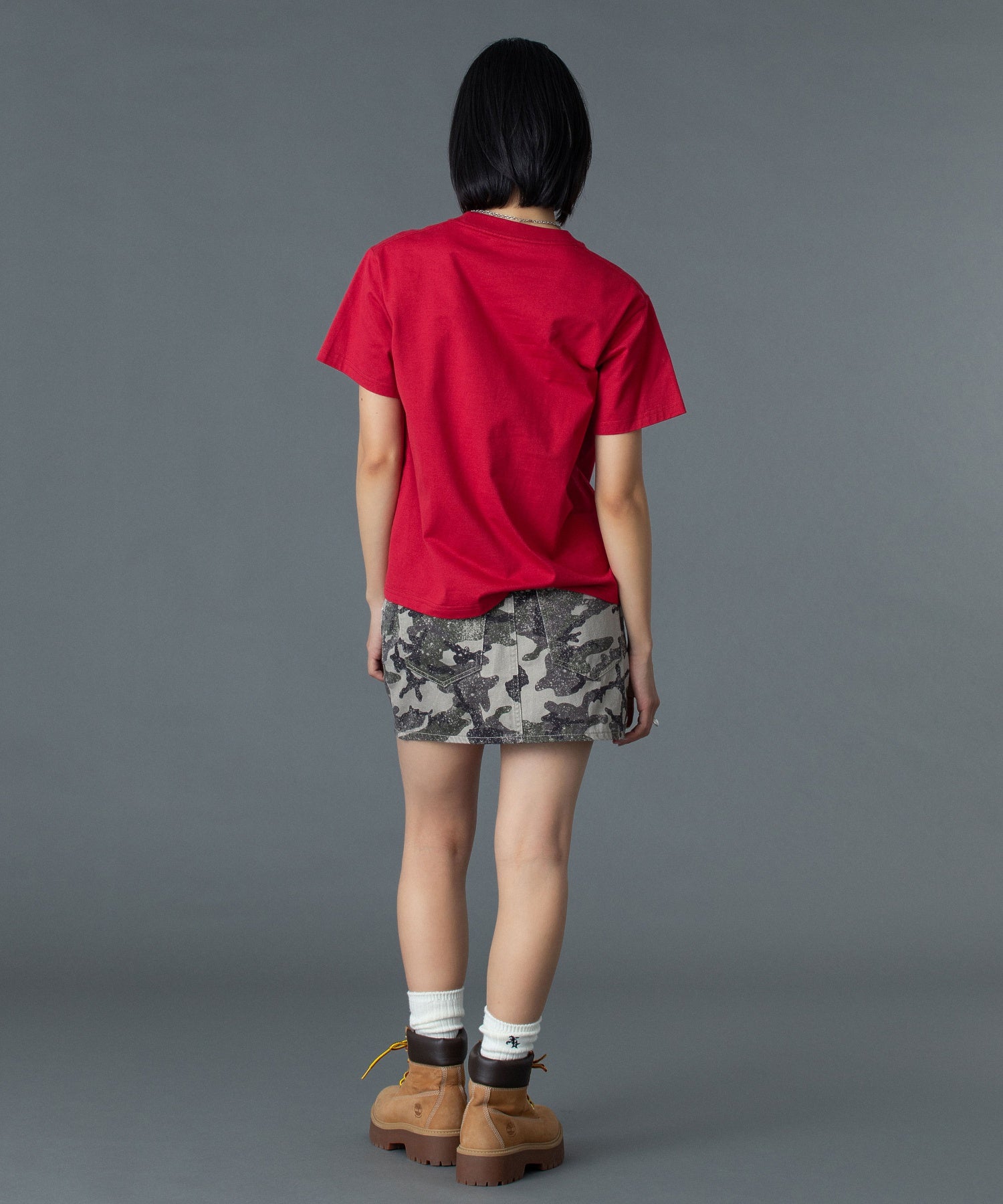 STUDDED LOGO S/S TEE