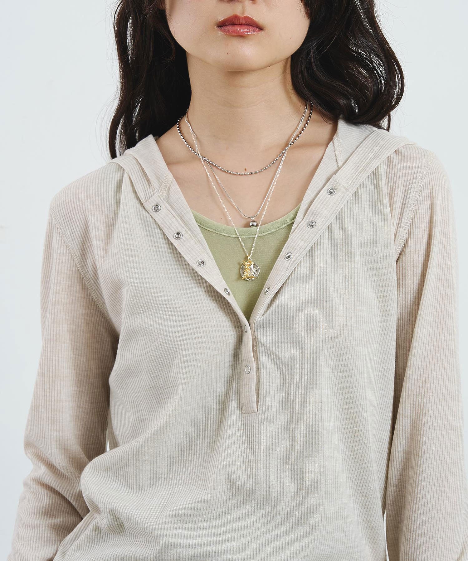 HOODED HENLEY RIB TOP