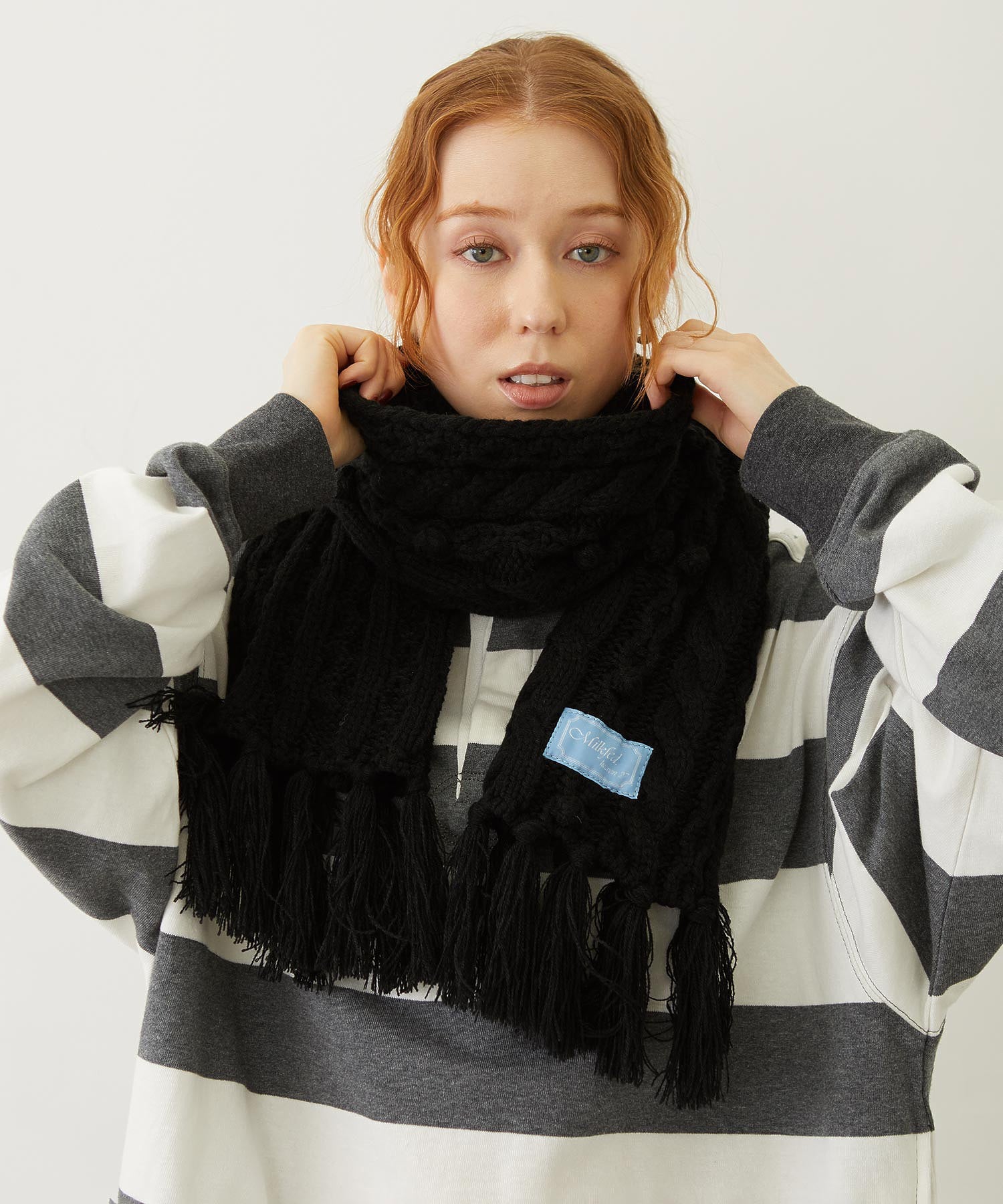 CABLE KNIT STOLE