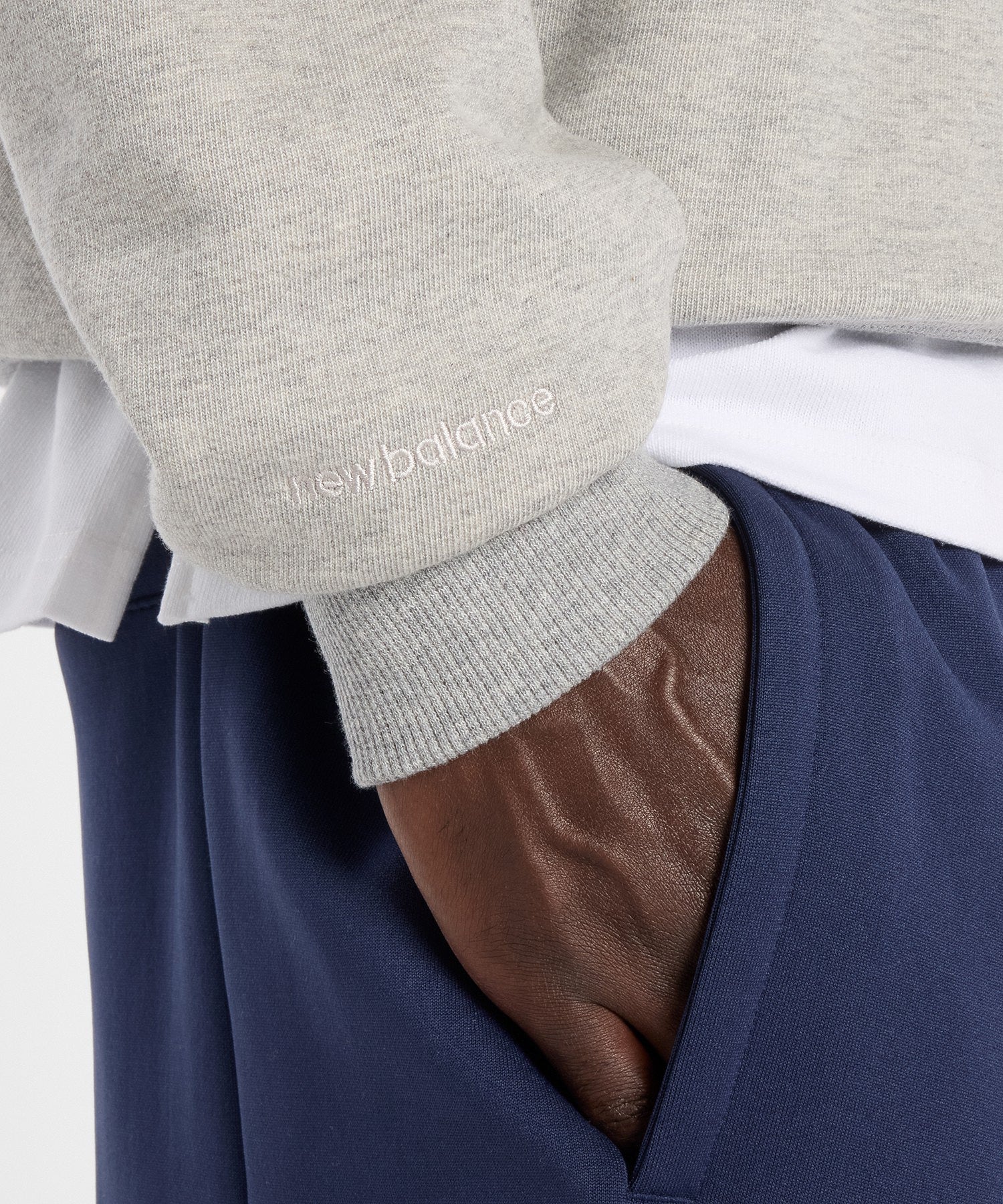 NEW BALANCE/ニューバランス/NB Grey Regular fit crew neck MT61H143