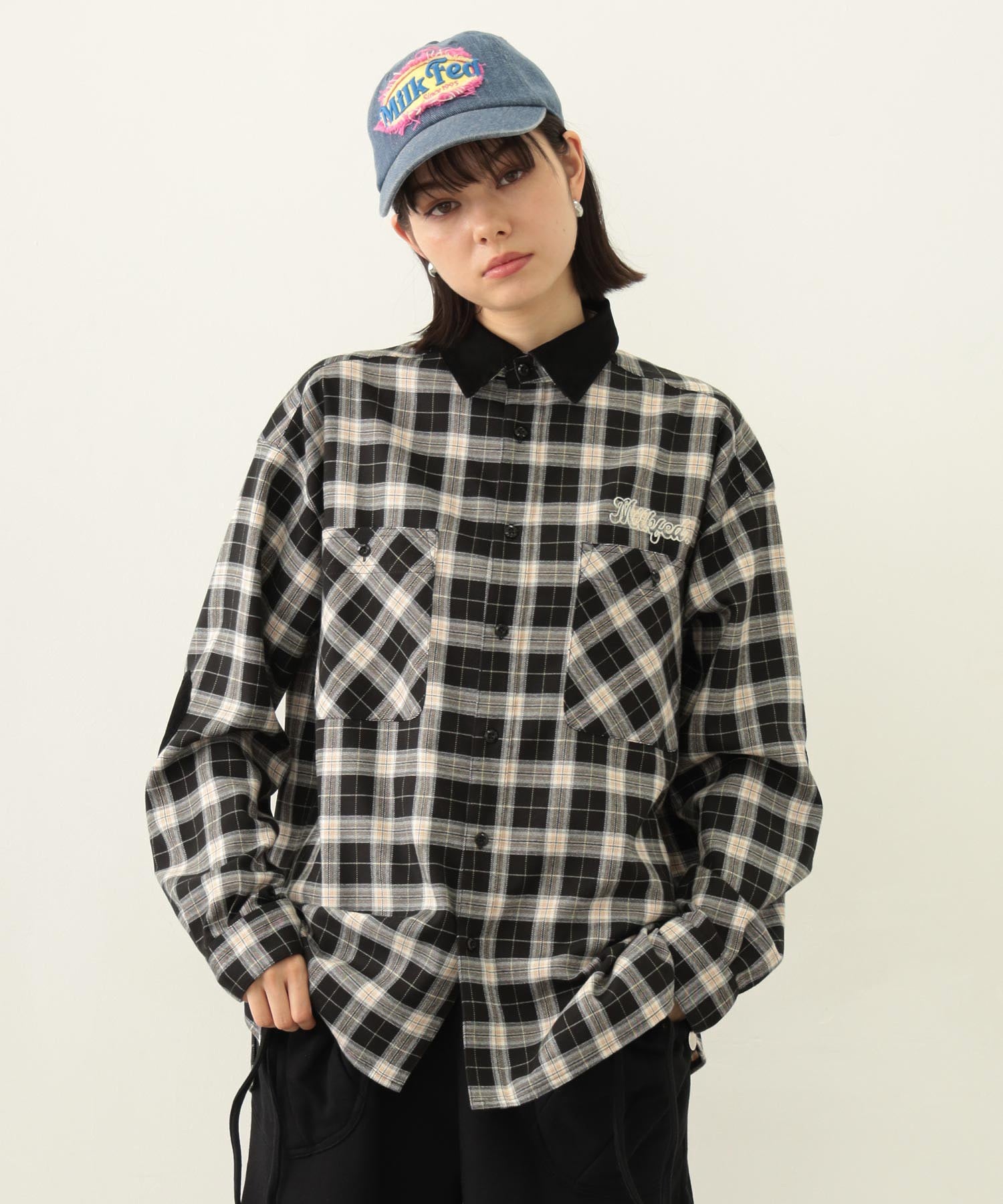HEART ELBOW PATCH PLAID SHIRT