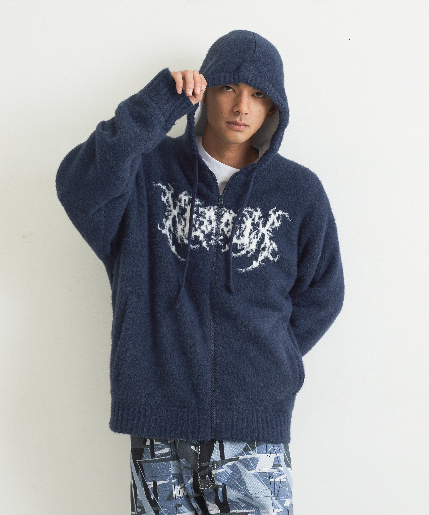 MODEL身長：172cm / 着用サイズ：Lサイズ ※パーカー裏面は表面と同色になります