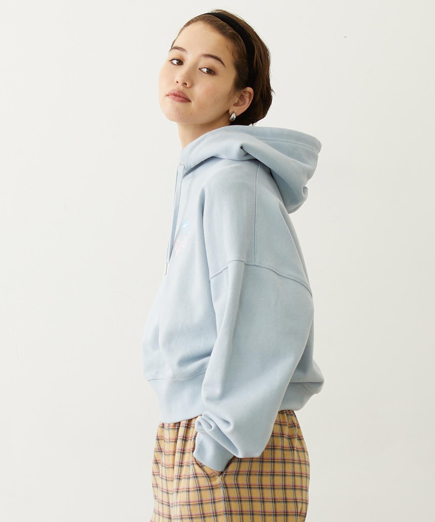 MELTY CHERRY SHORT SWEAT HOODIE