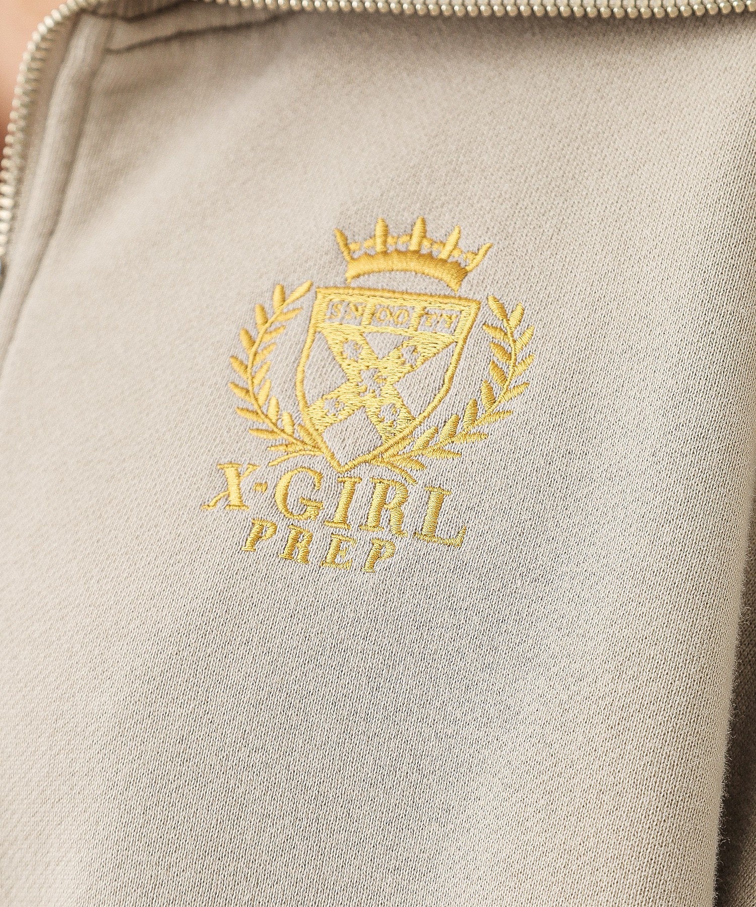 PREP LOGO HALF ZIP SWEAT TOP