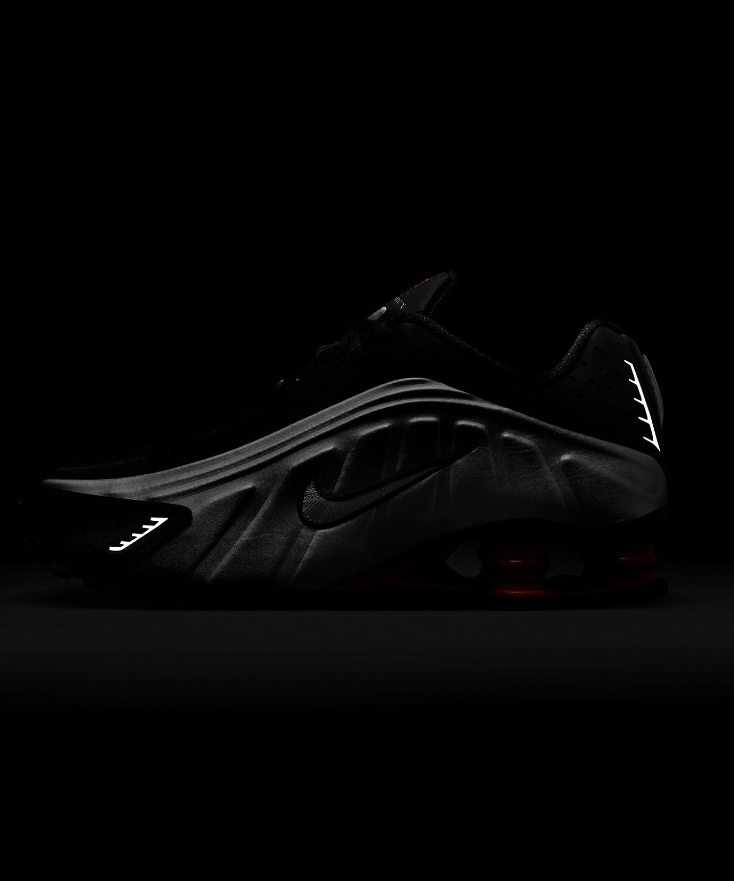 NIKE AR3565-011 WMNS SHOXS R4