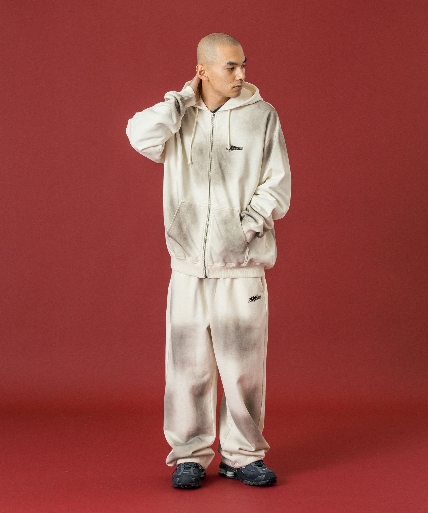 SPRAY DYED ZIP UP HOODED SWEATSHIRT