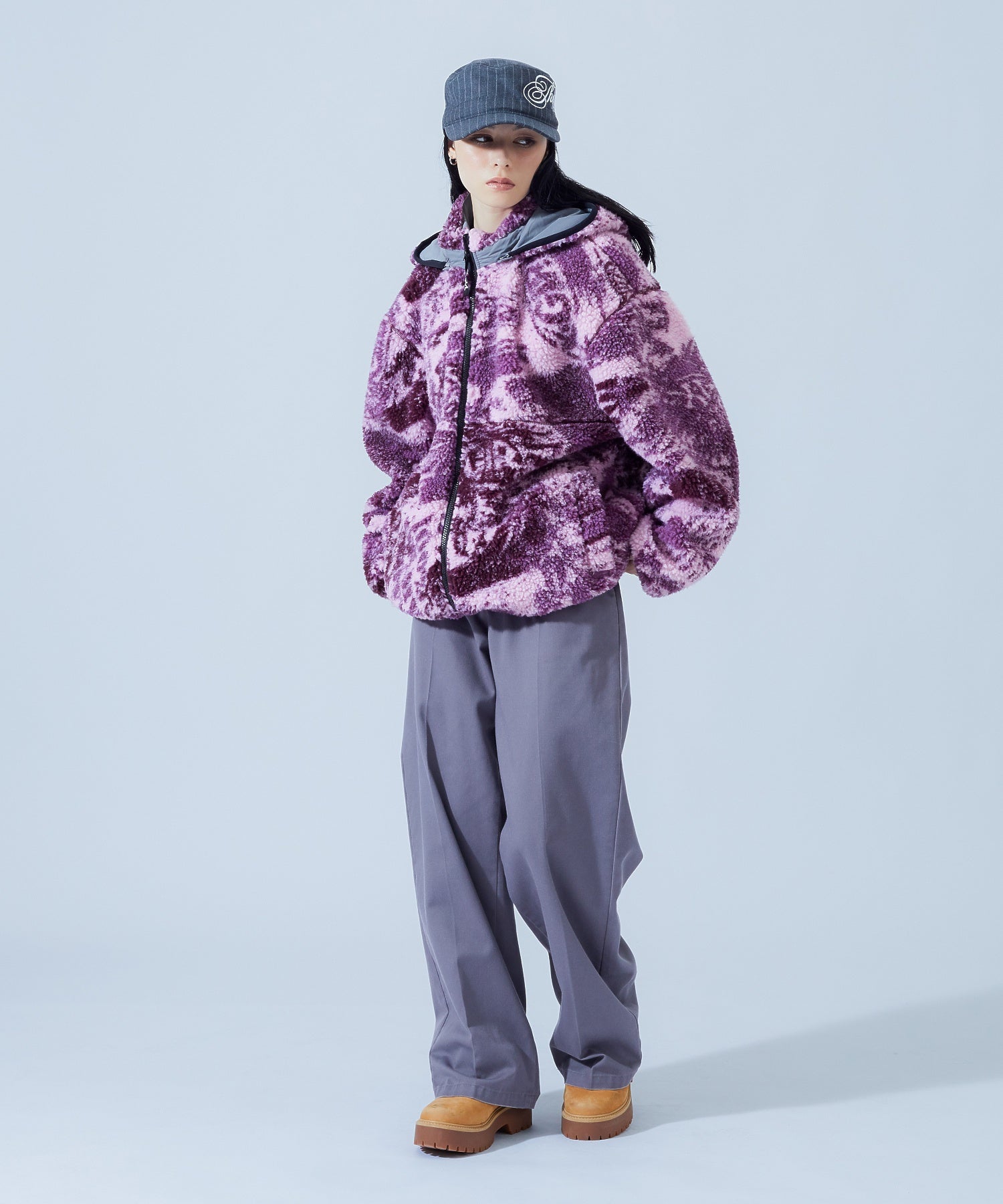 BRUSHED COLLAGE GRAPHIC REVERSIBLE BOA BLOUSON