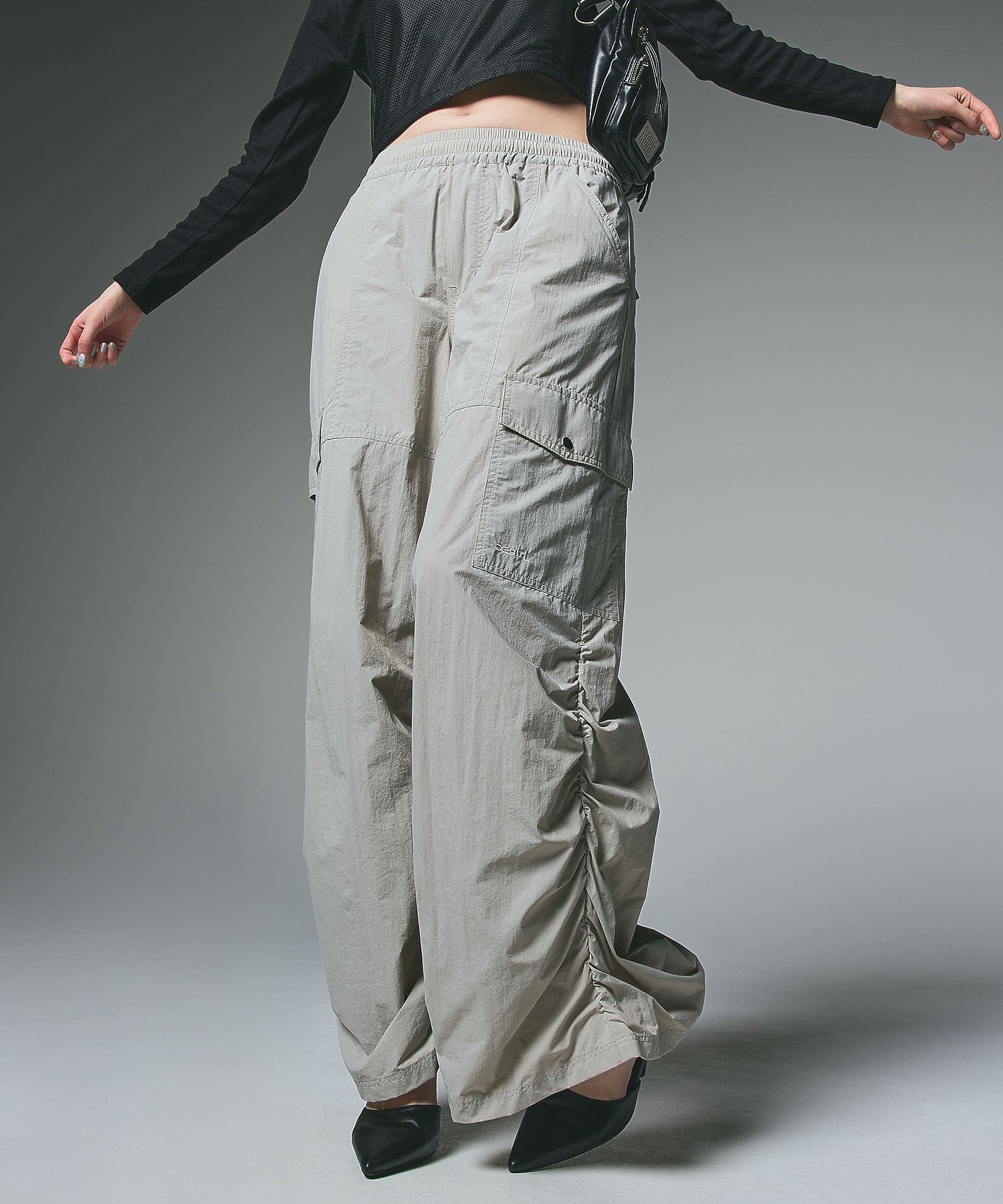 VOLUME HEM LOOSE EASY PANTS