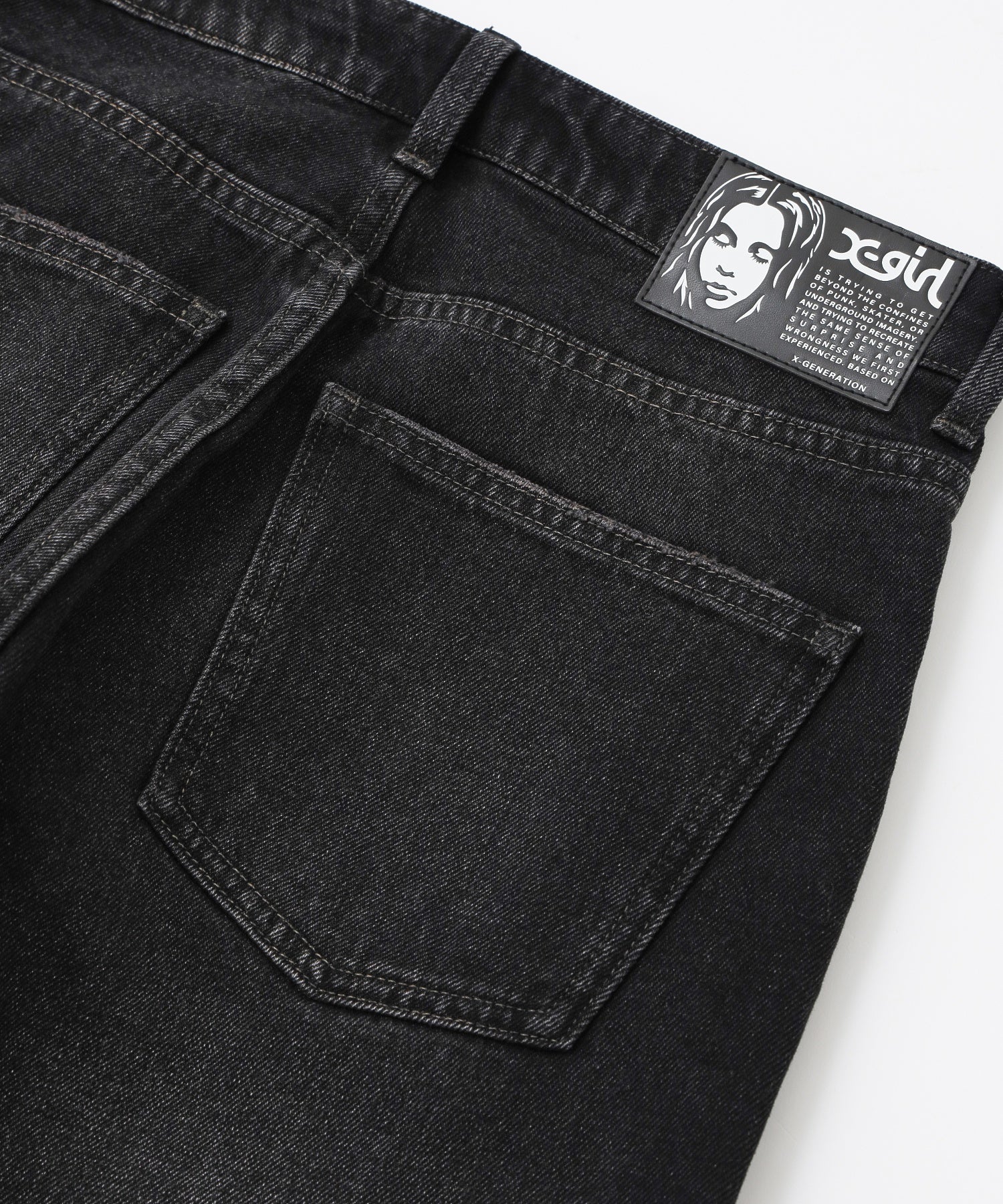 FACE PATCH LOOSE FIT STRAIGHT PANTS