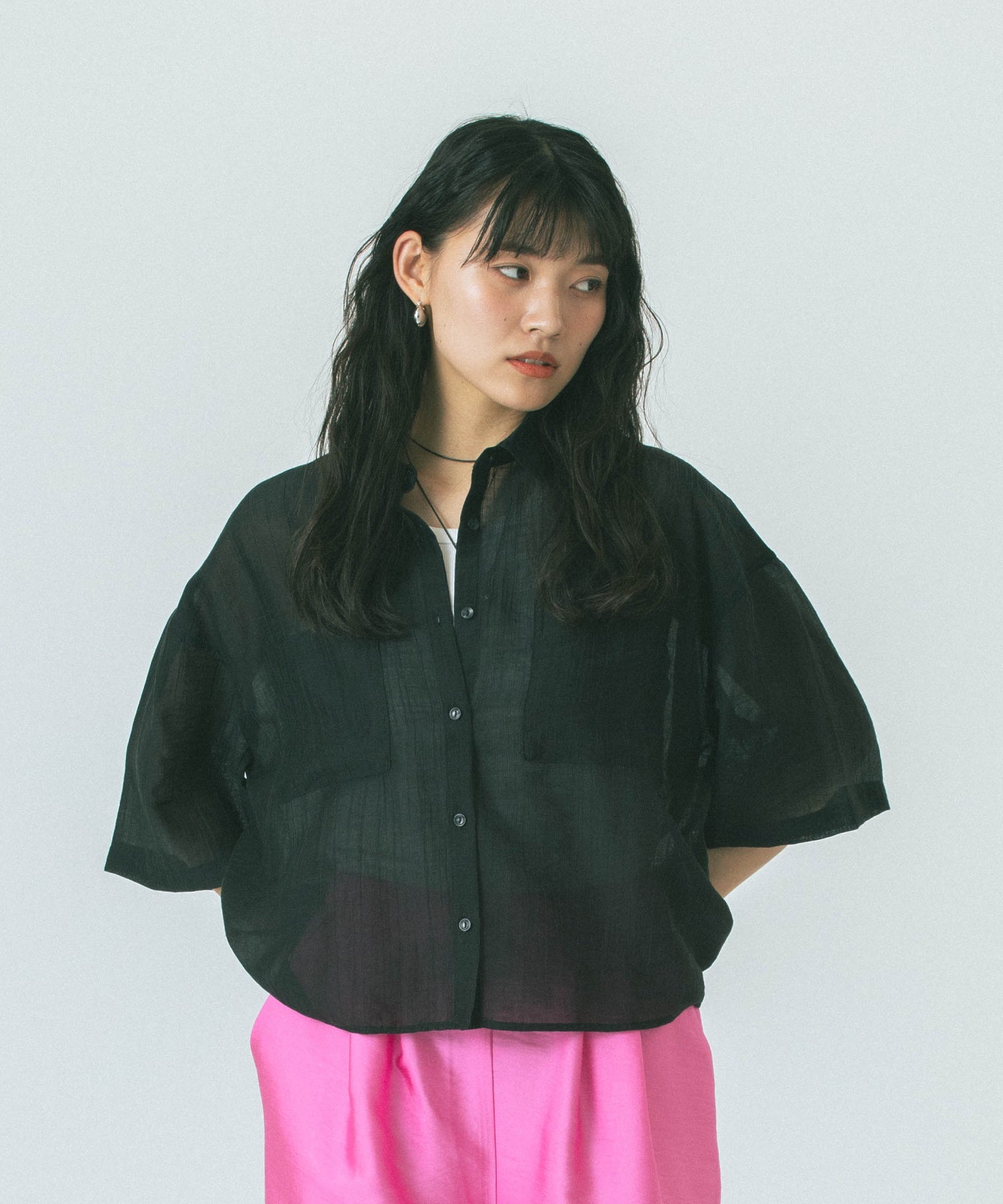 【WEB・一部店舗限定】CROPPED SHIRT