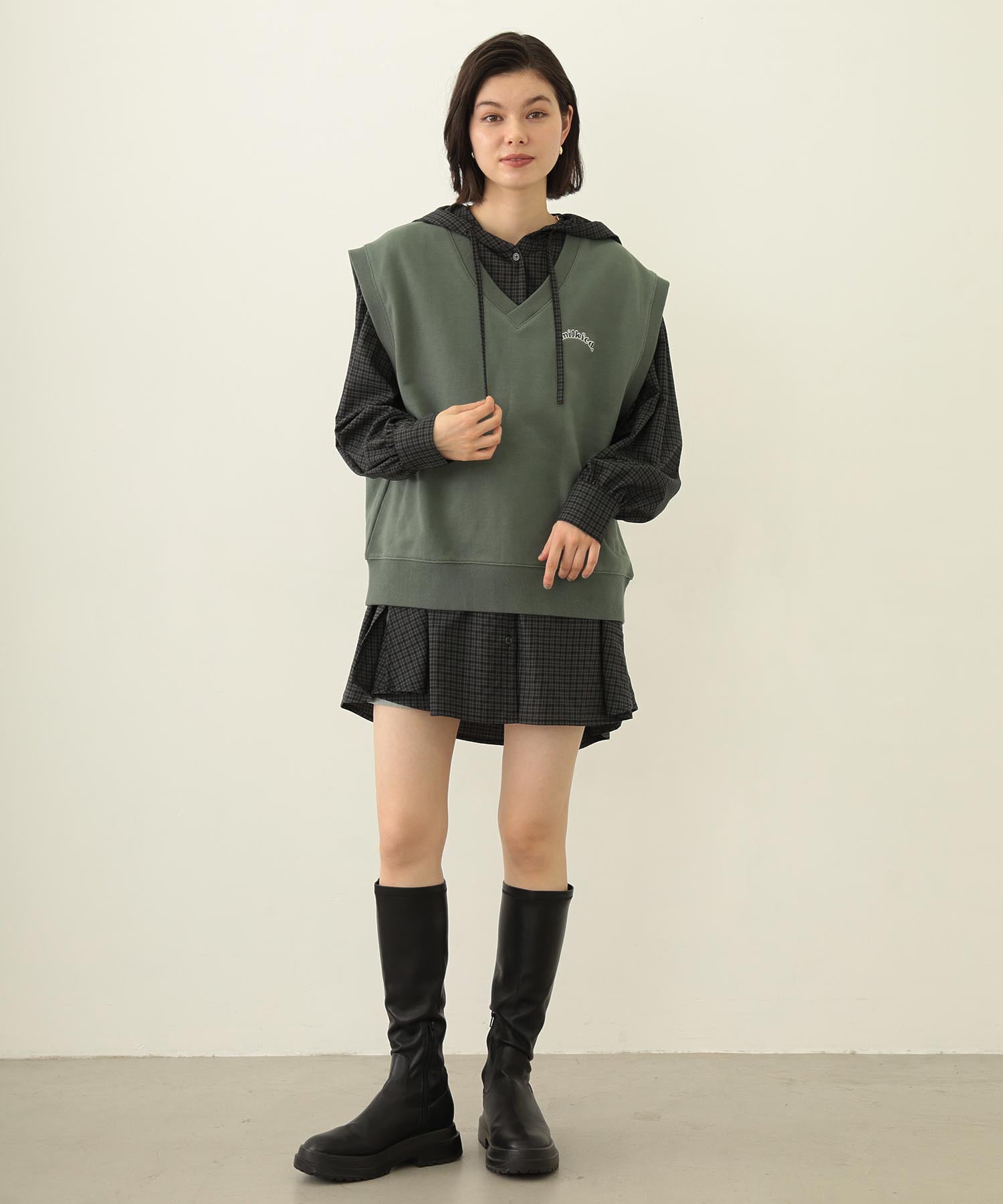 VOLUME SLEEVE HOODED BLOUSE