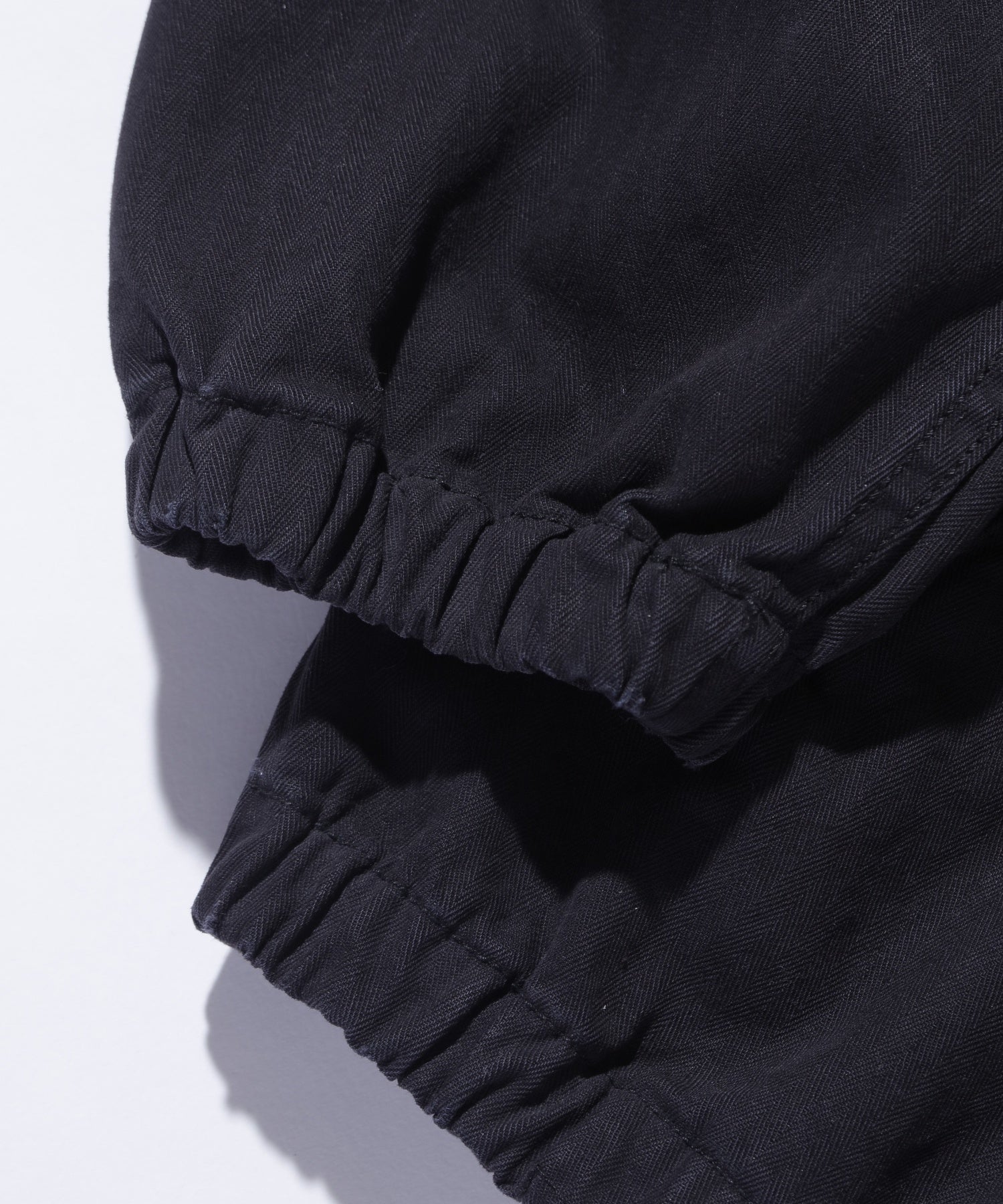 LIGHT HOODED JACKET