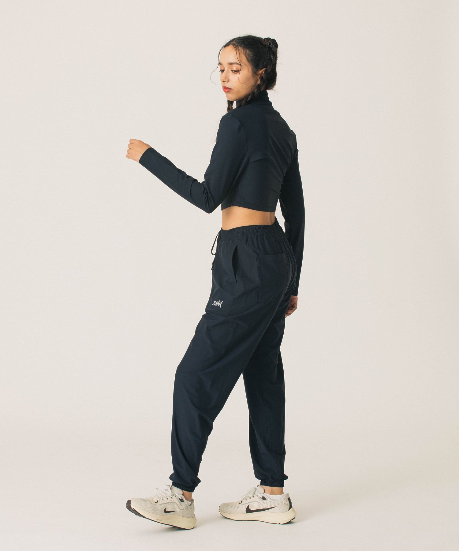 HIGH NECK SHORT LS TOP