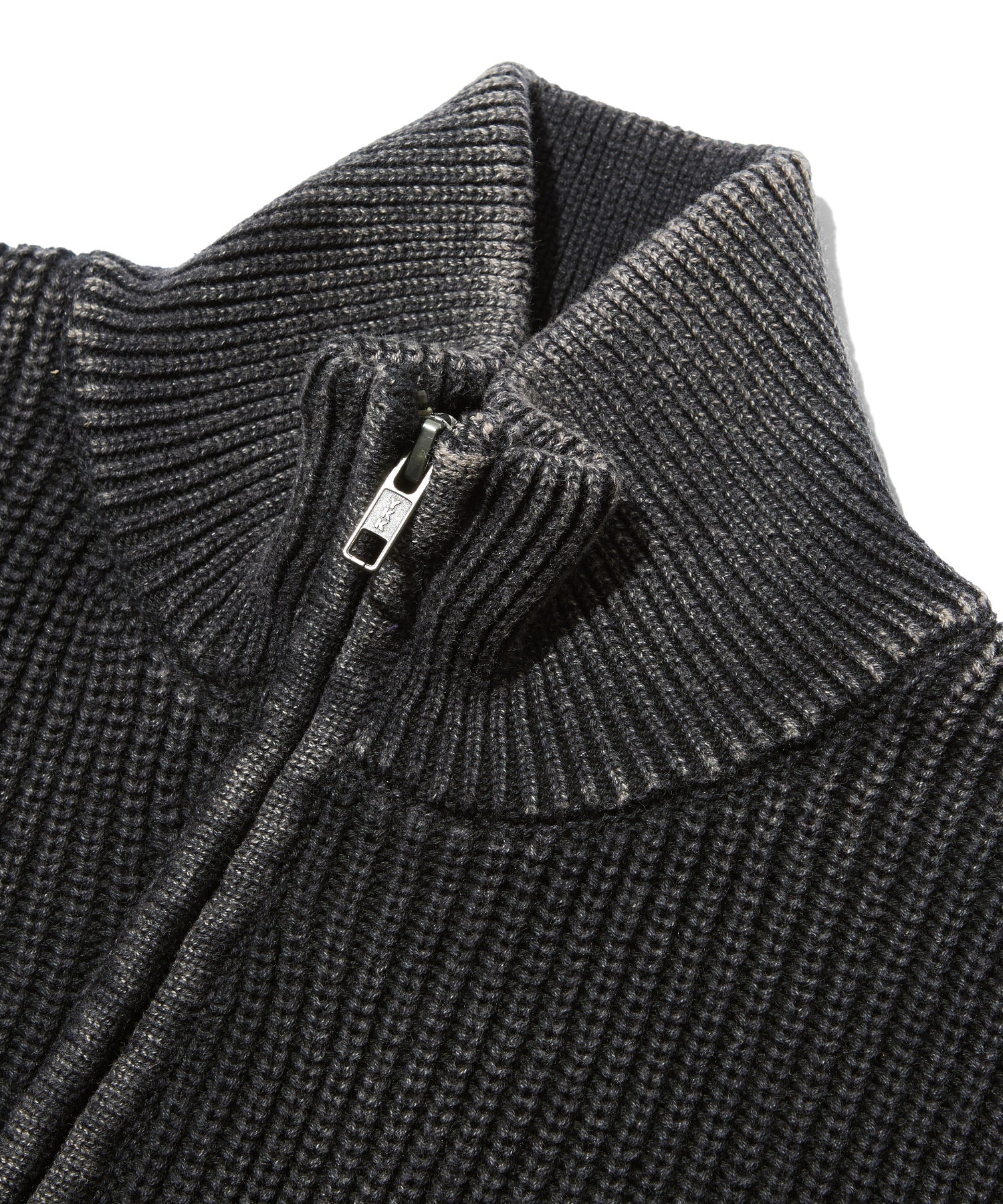 SLEEVE LOGO FADED ZIP UP KNIT TOP